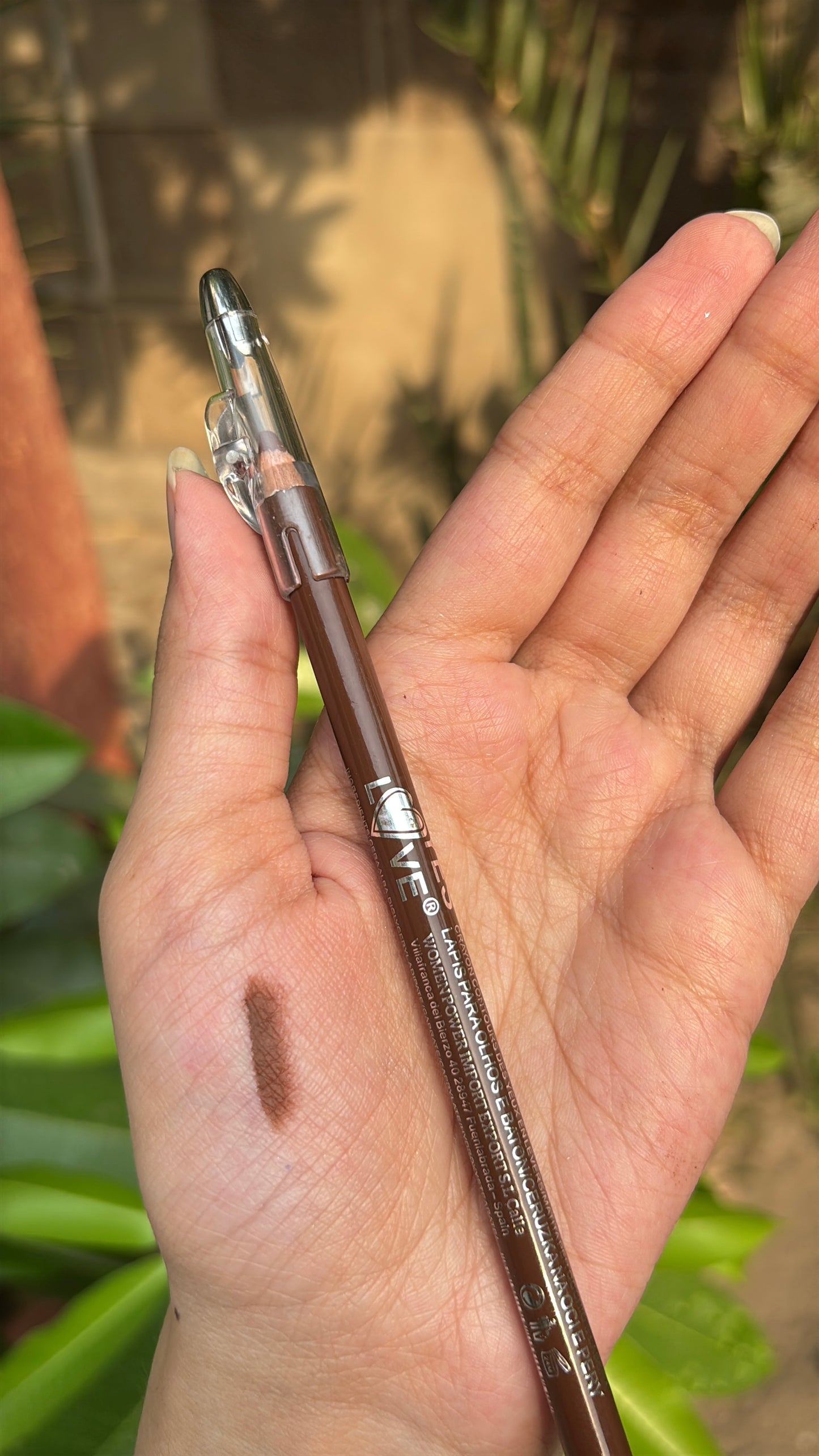 Eyeliner and LipPencil-Brown