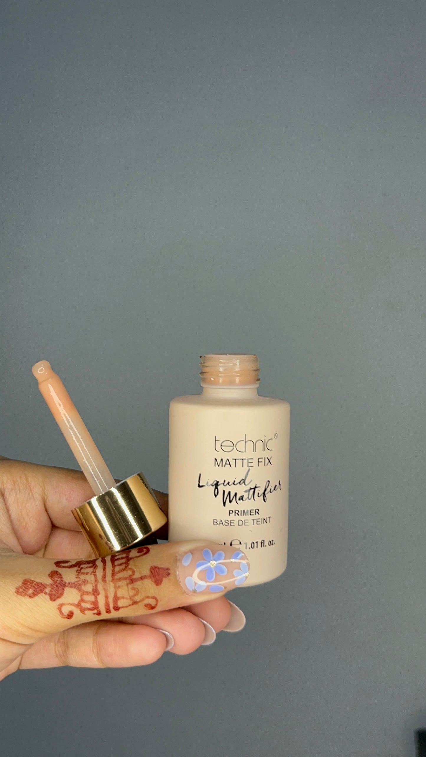 Liquid Mattifier Primer