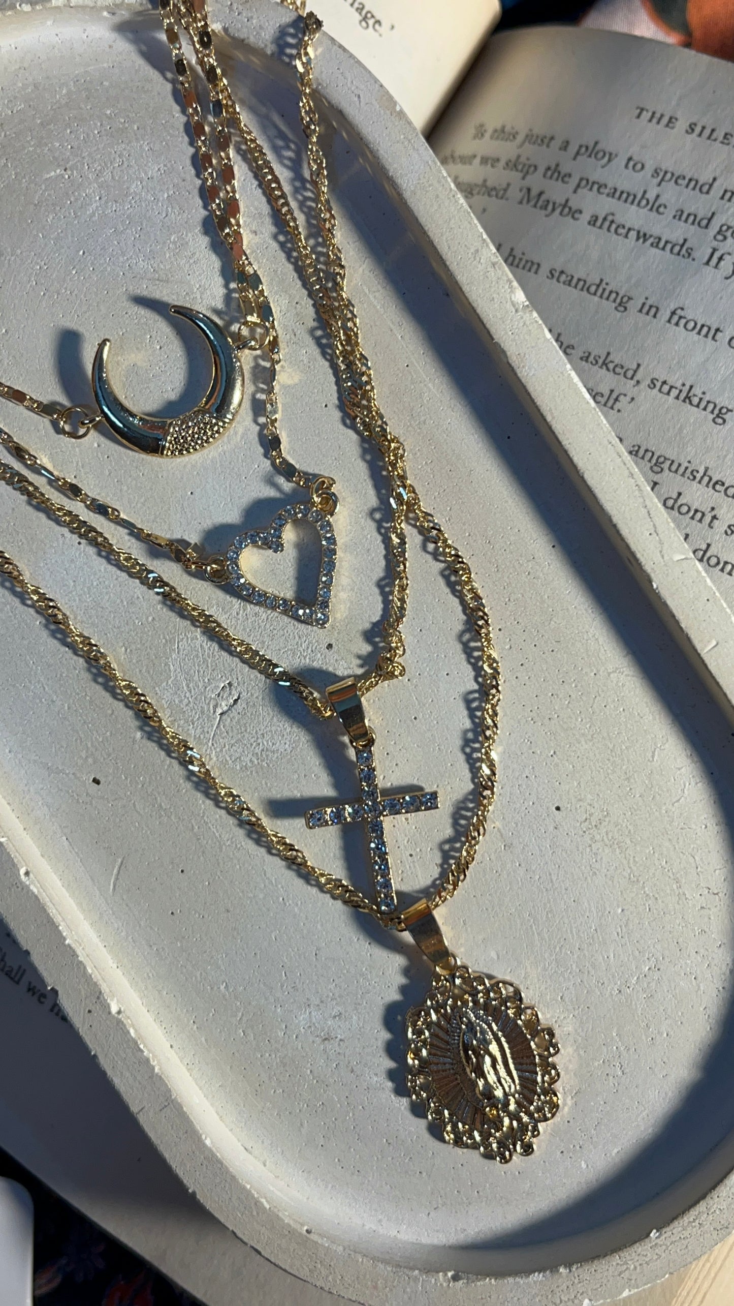 4 Layer Necklace-01