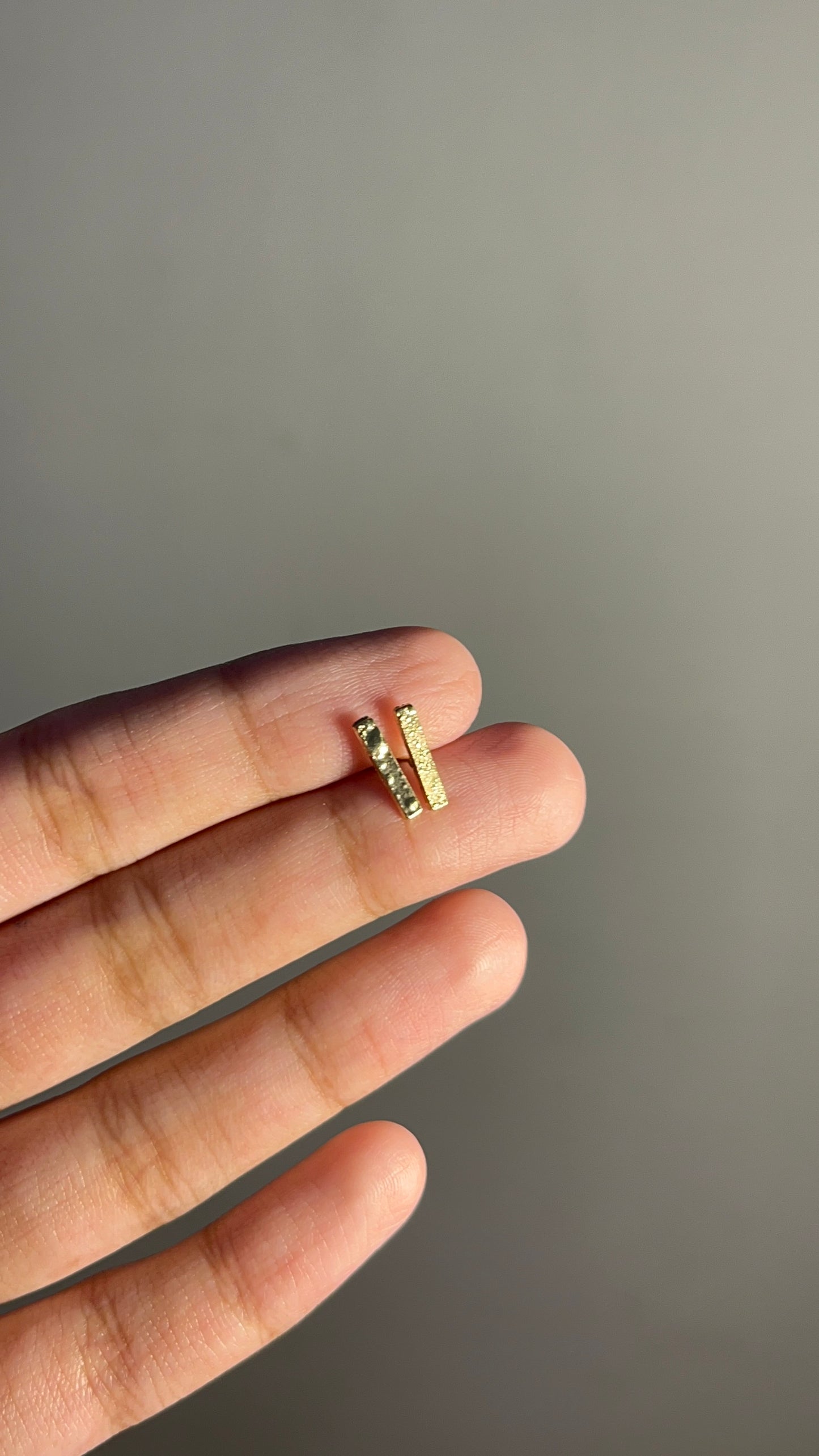 Set of 4 studs