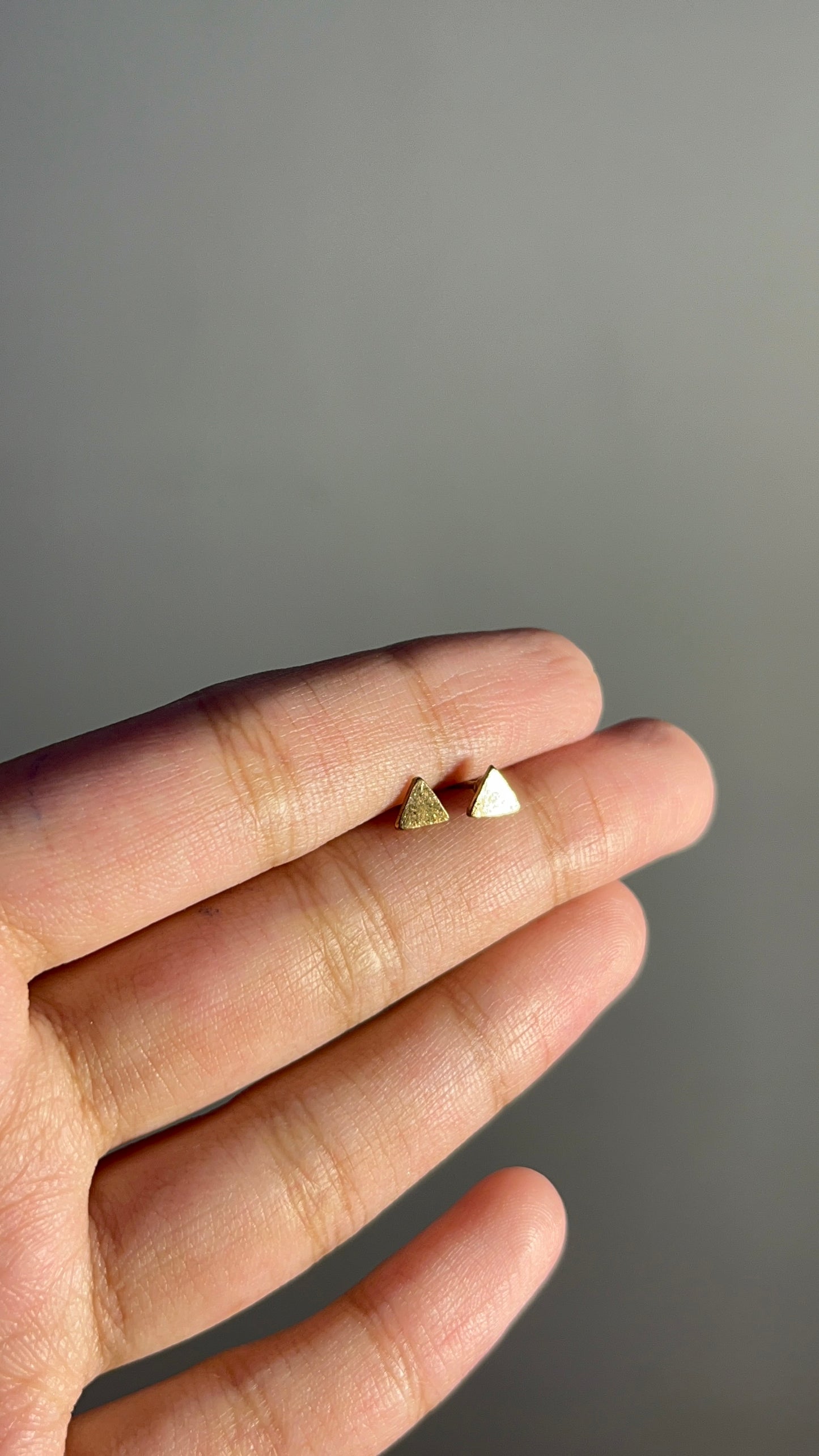 Set of 4 studs