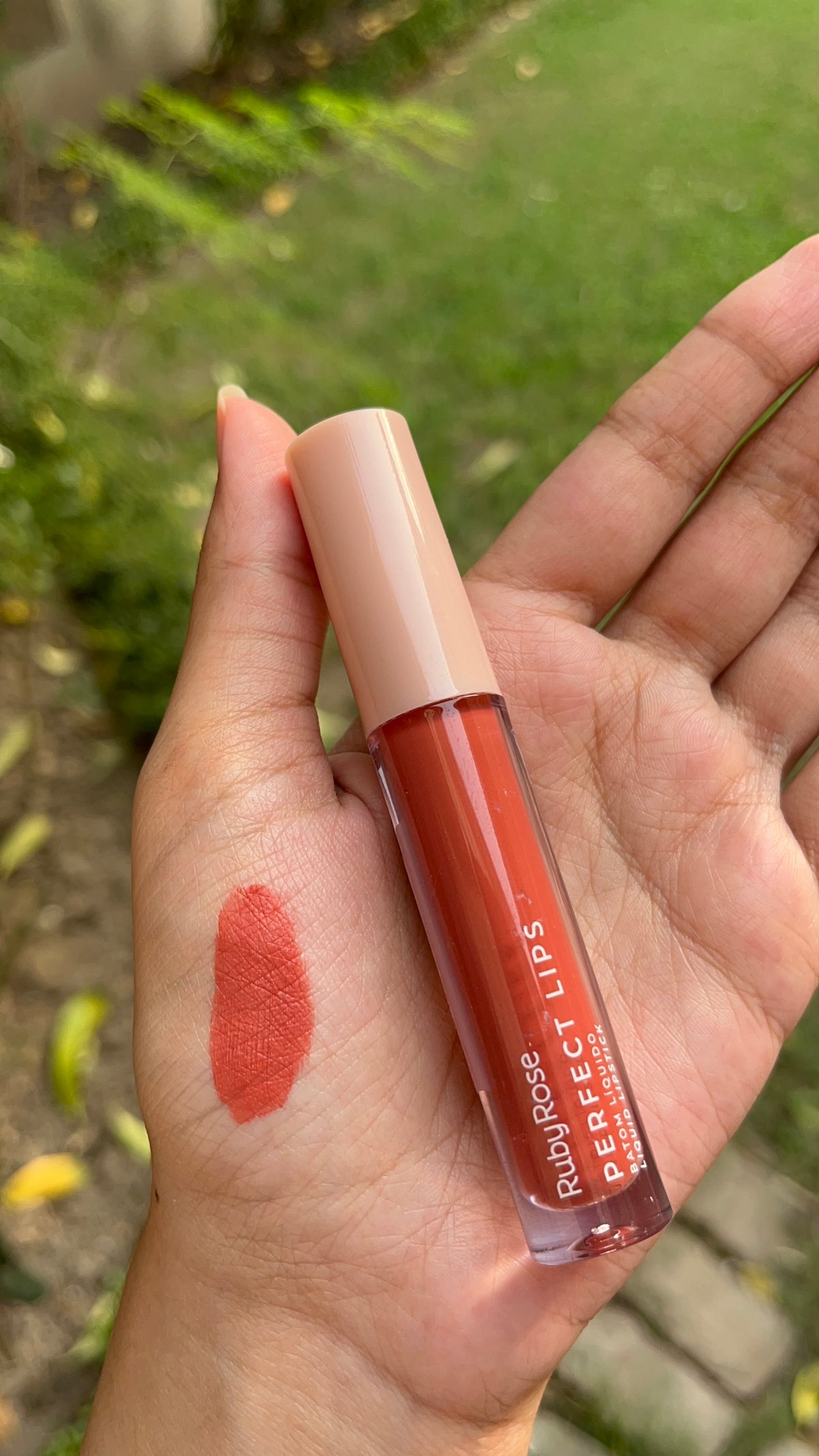 Ruby Rose liquid matte lipstick-02