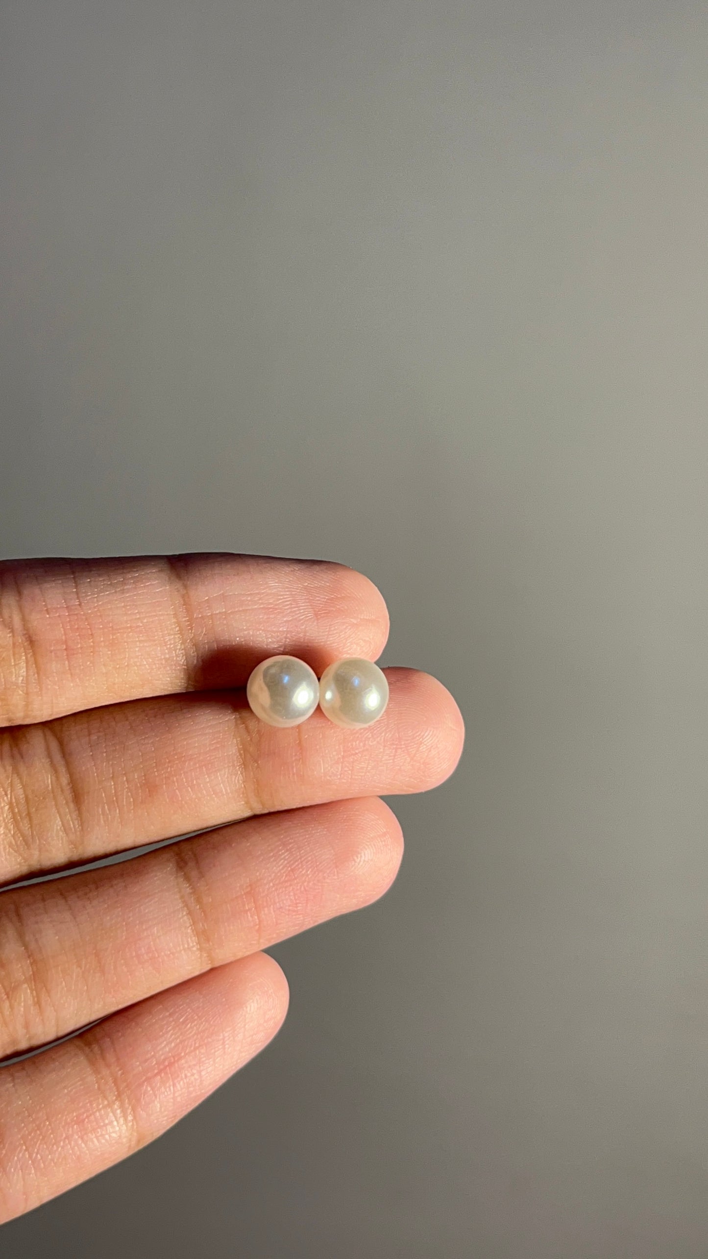 Set of 2 studs