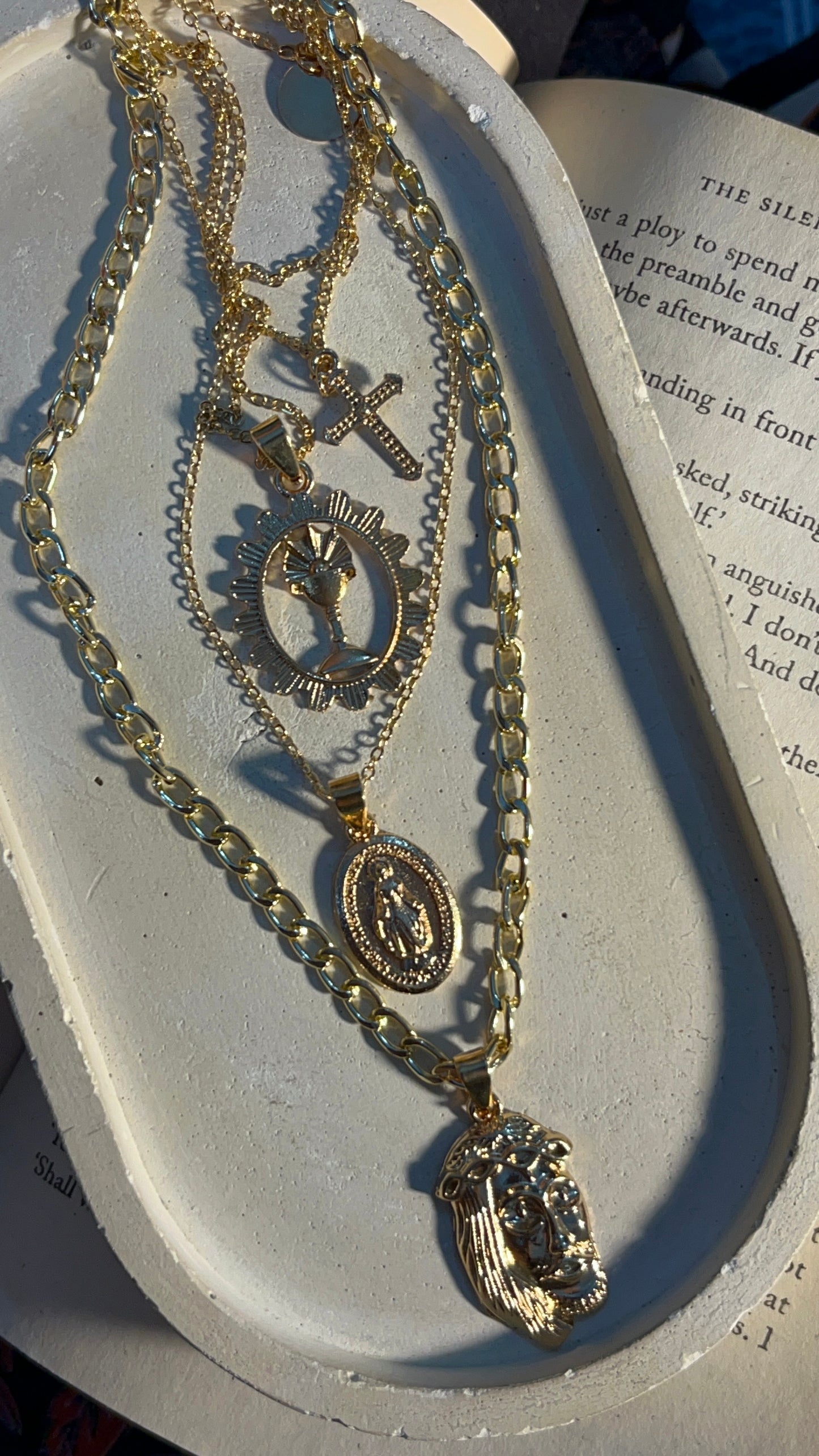 5 Layer Necklace-01
