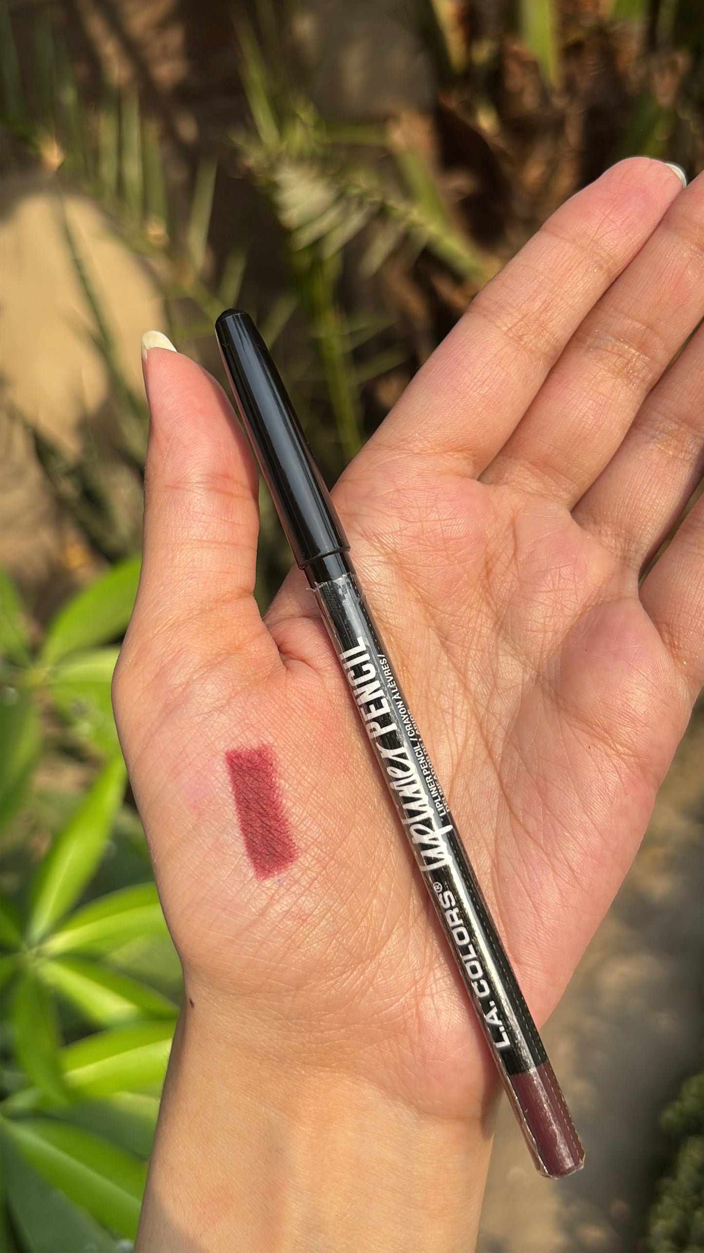 LA Color LipPencil-Dark