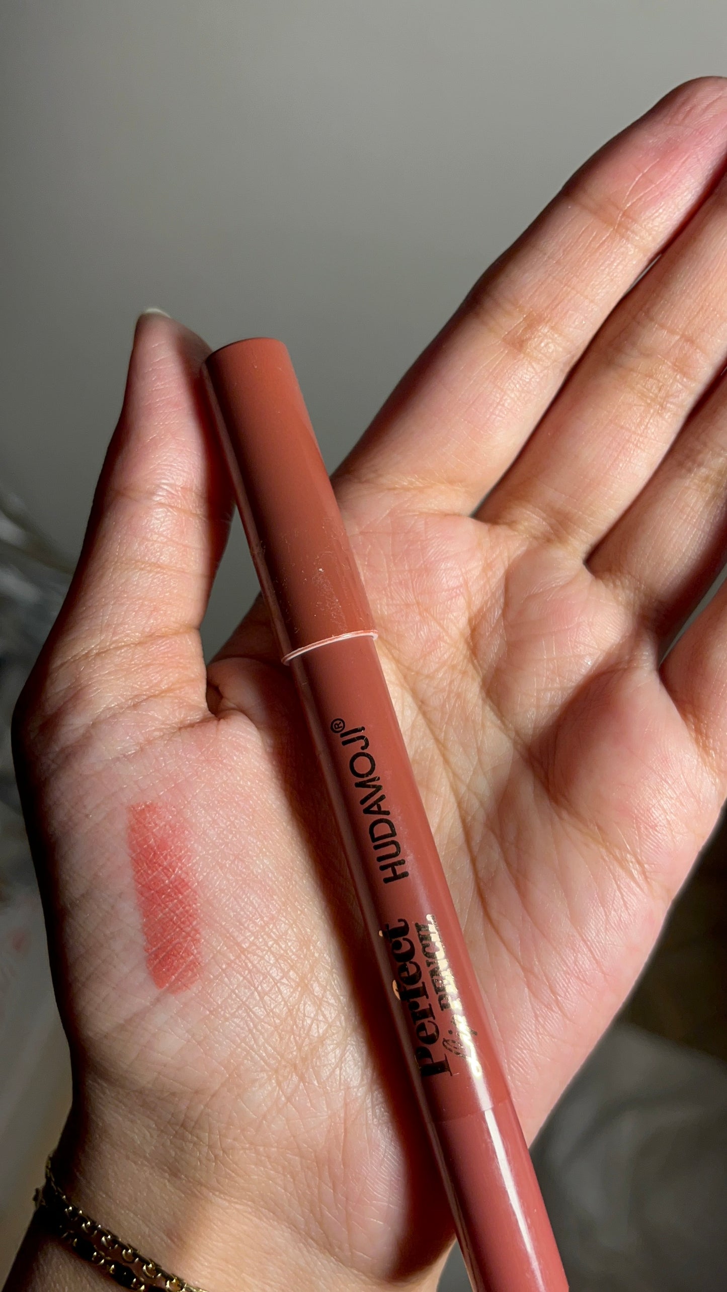 HudaMojii Creamy LipCrayons