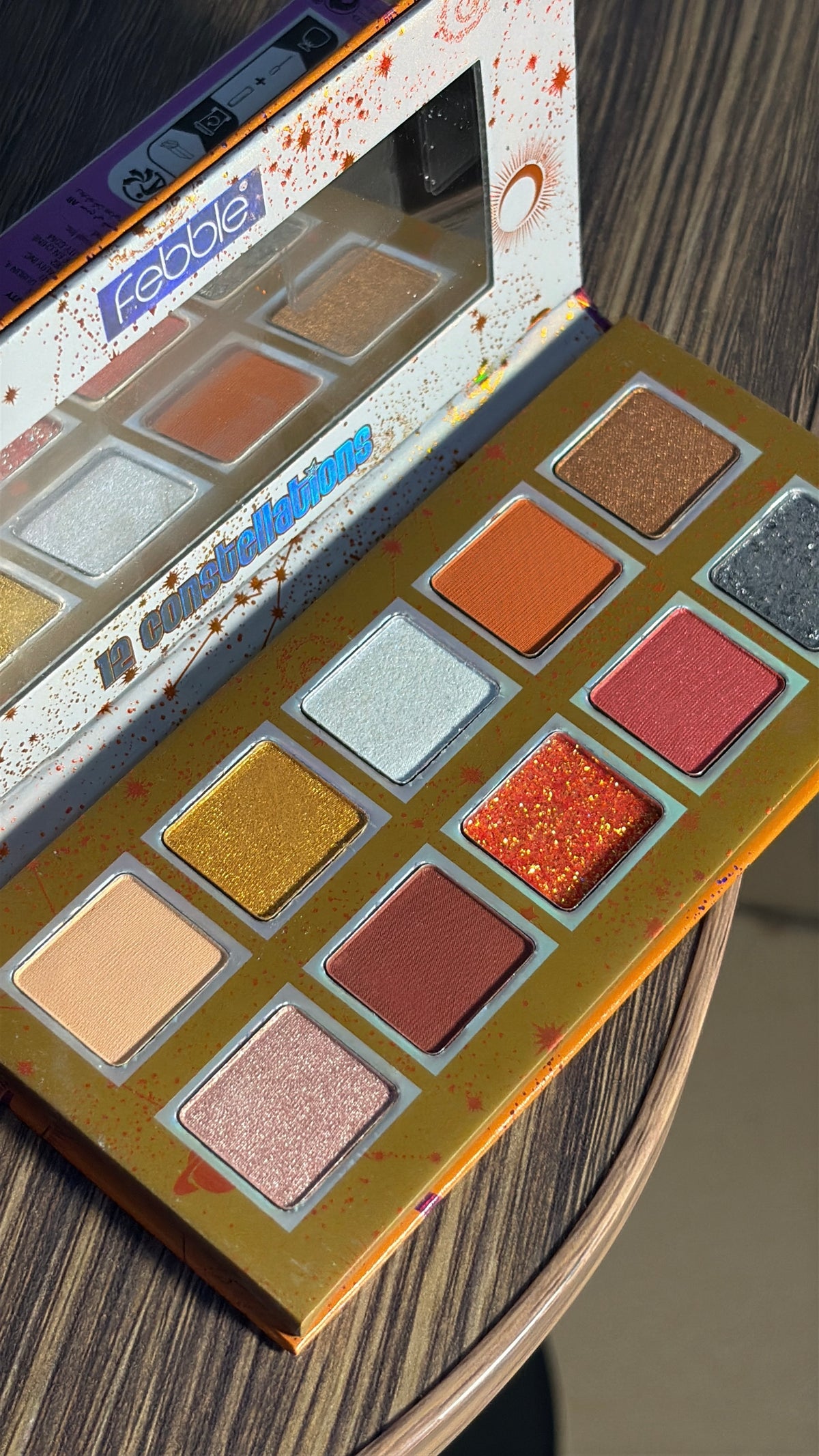 FEBBLE Eyeshadow palette
