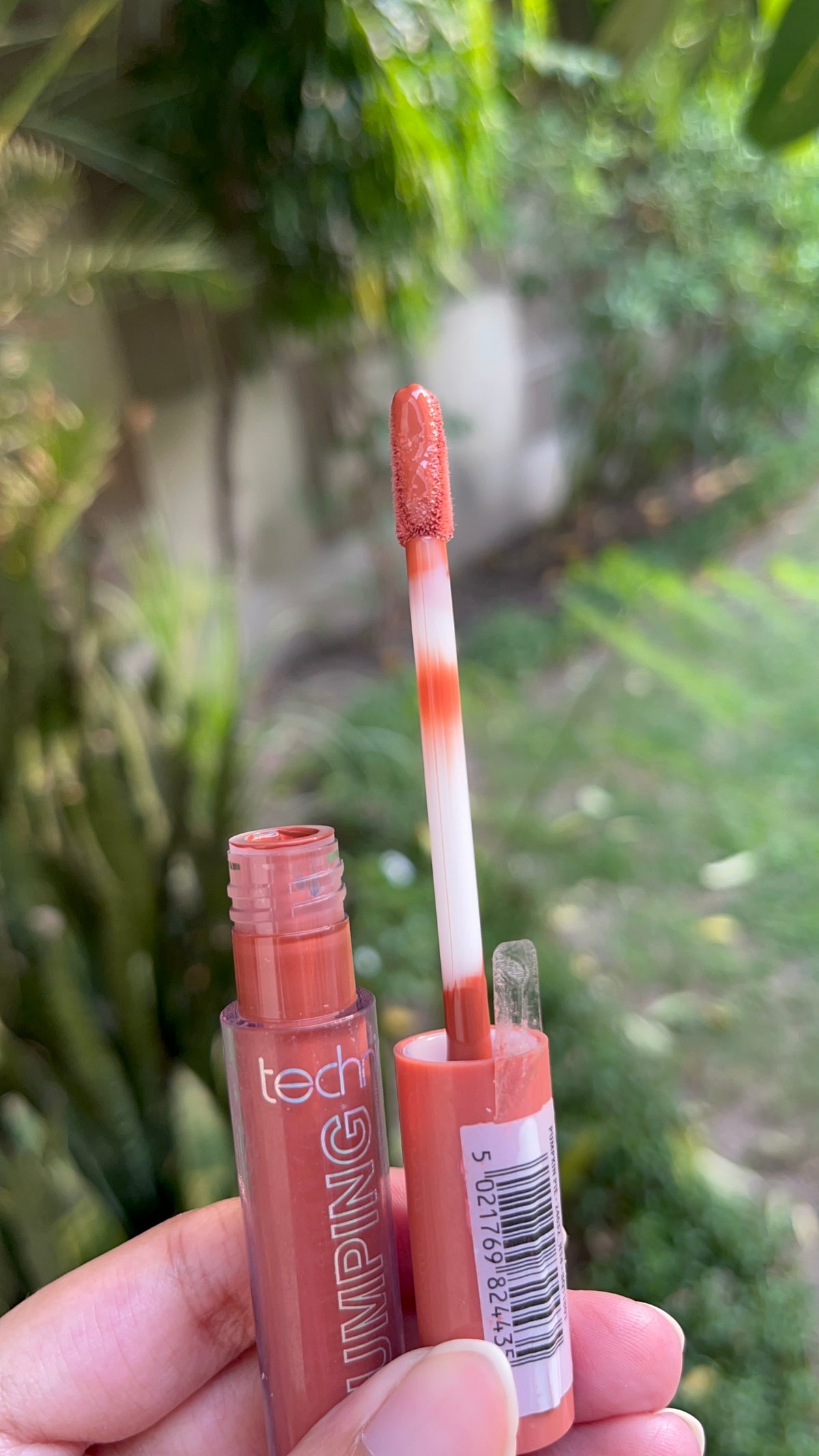 PLUMPING LipGloss