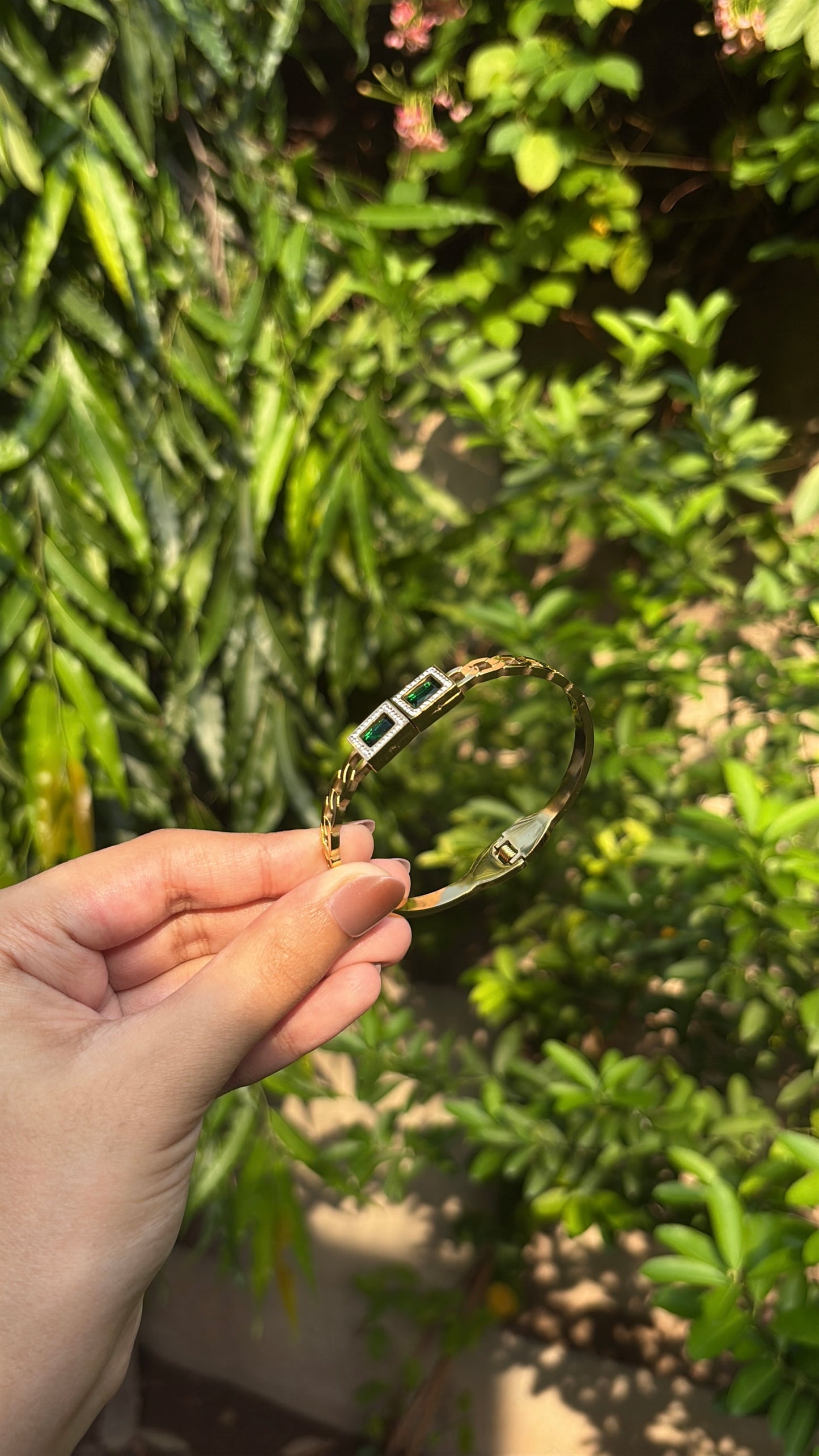 Emerald Handcuff