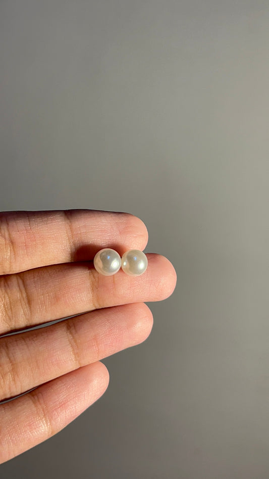 Set of 2 studs