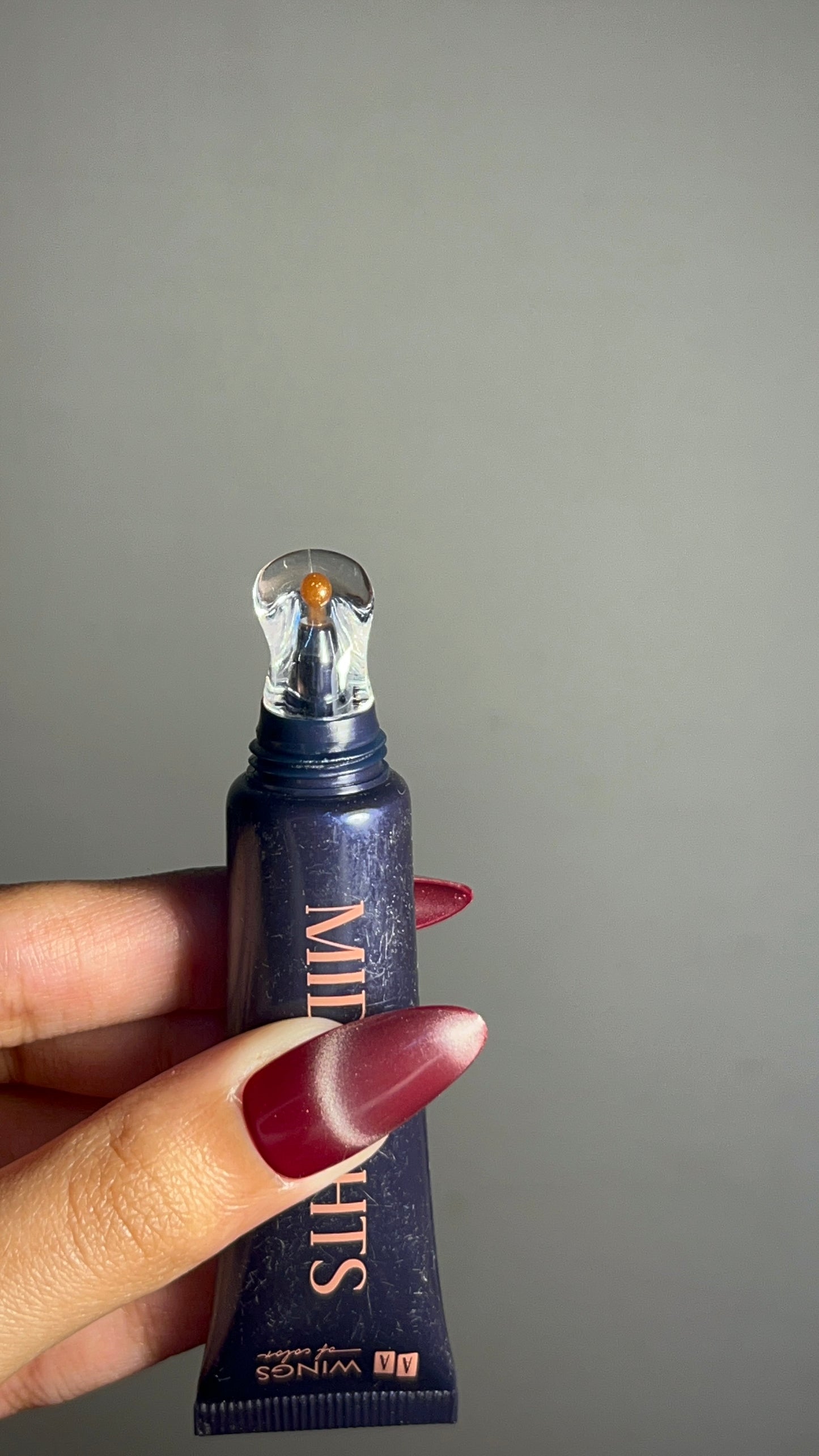 MIDNIGHT LIPGLOSS