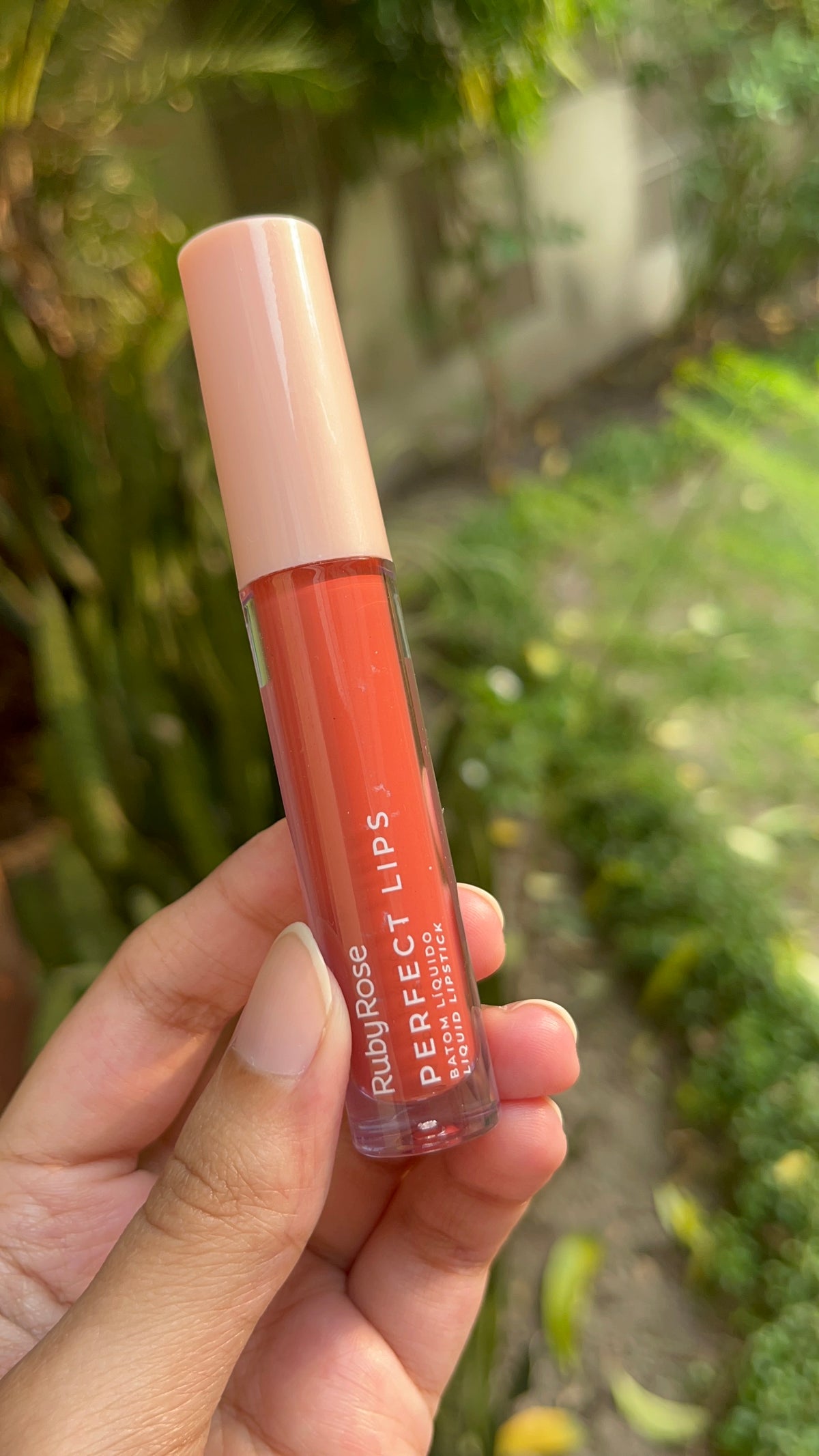 Ruby Rose liquid matte lipstick-02