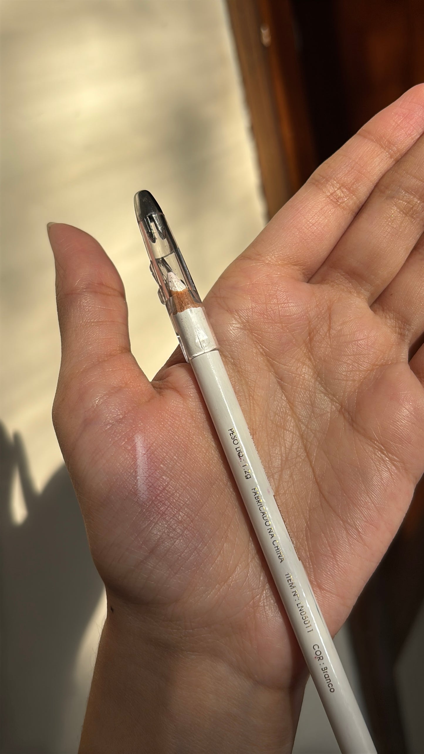 White pencil