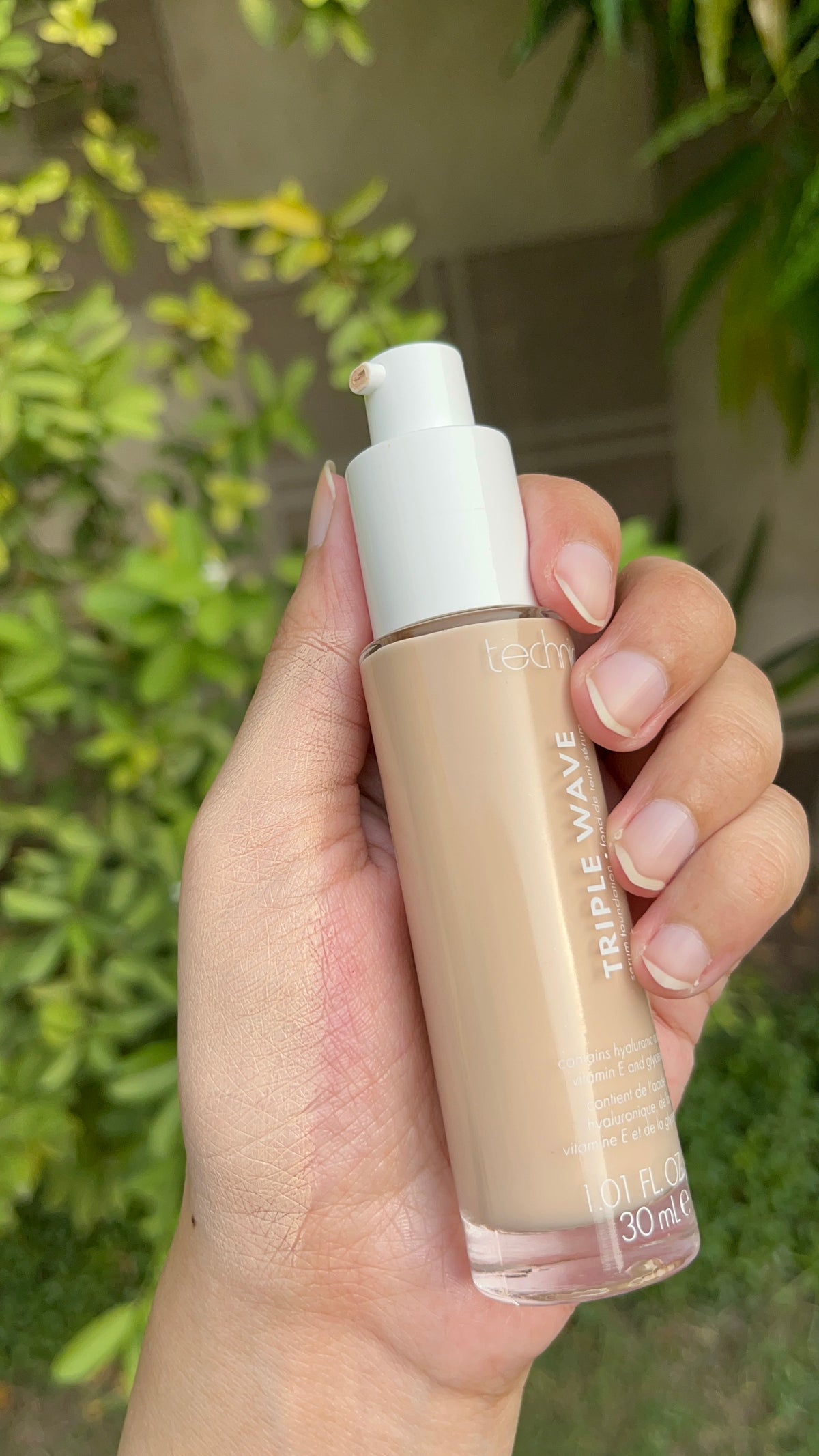 TRIPLE WAVE HIGH COVERAGE Foundation