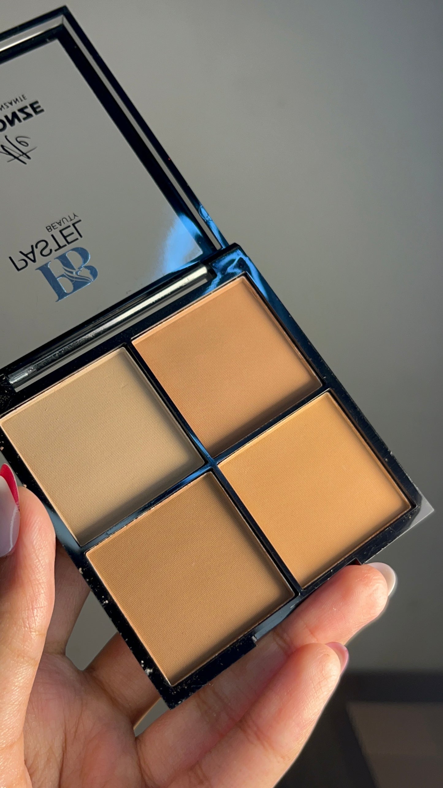 MEGABRONZE Bronzer Palette