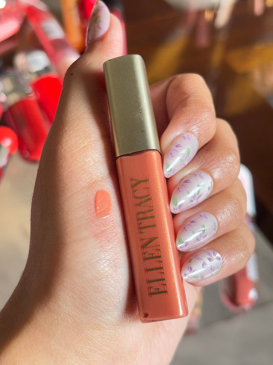 ELLEN TRACY Gloss