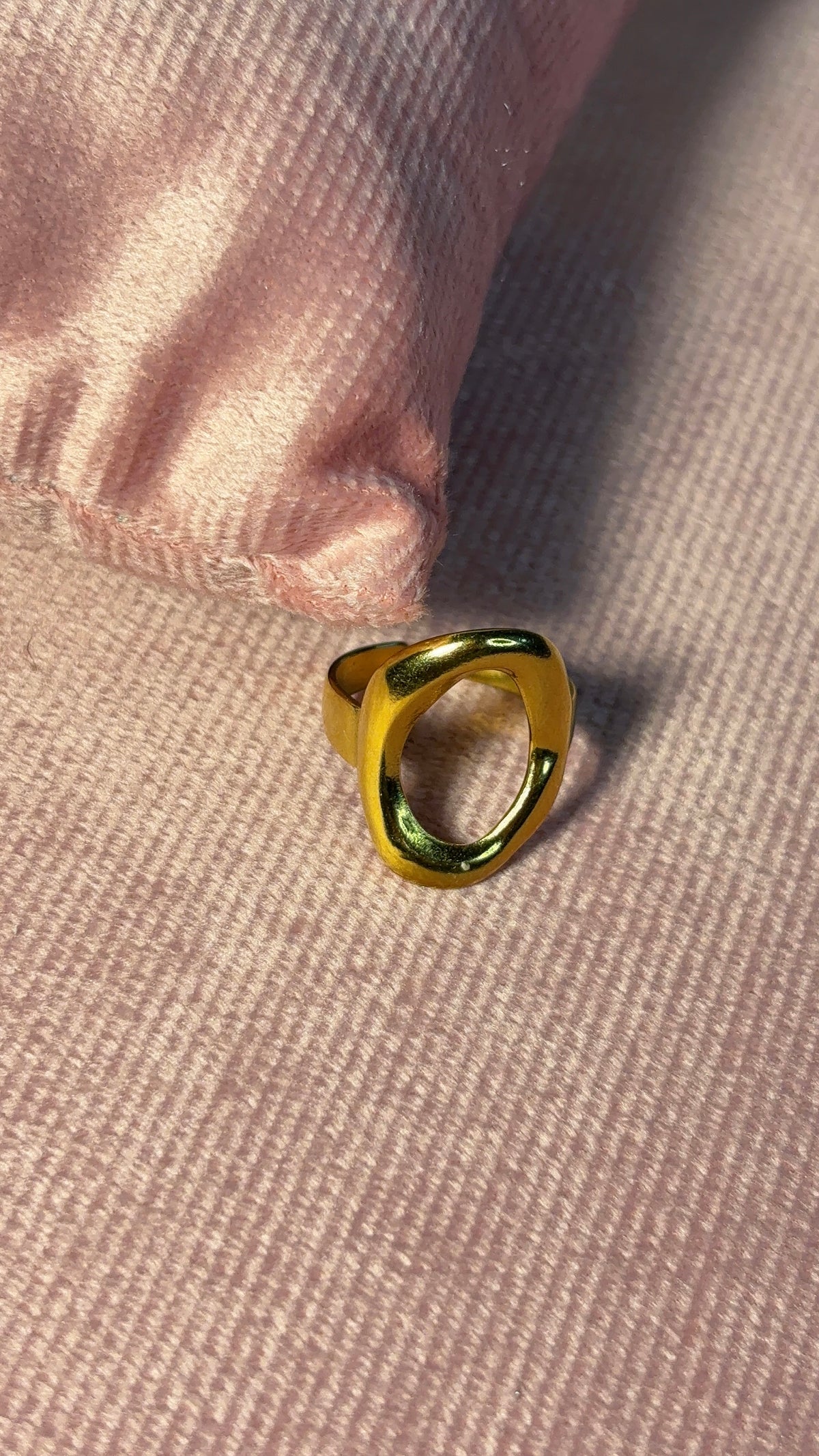 Chic Golden Ring