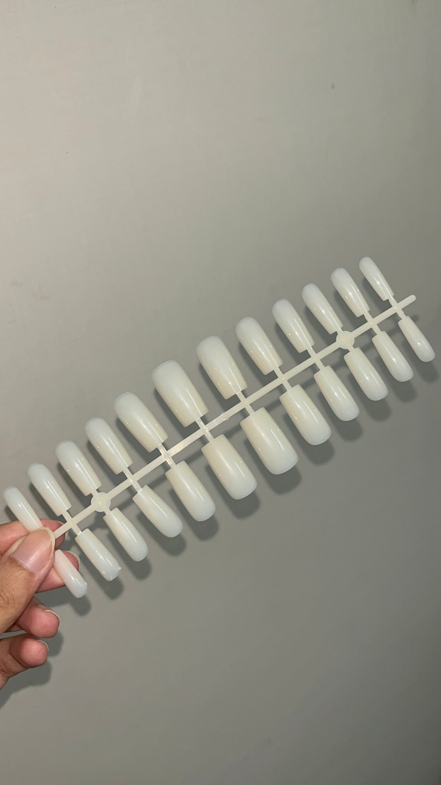 Nails offwhite-083