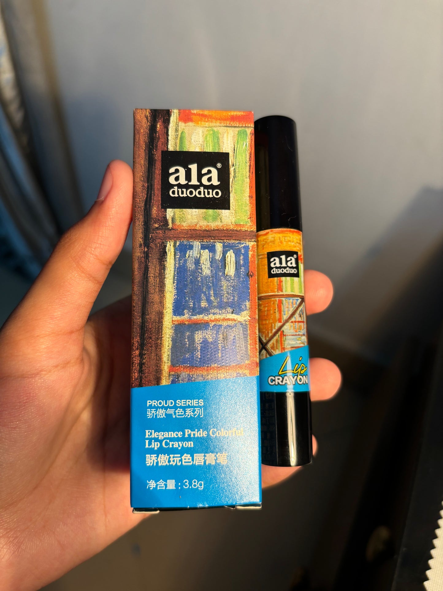 LipCrayon