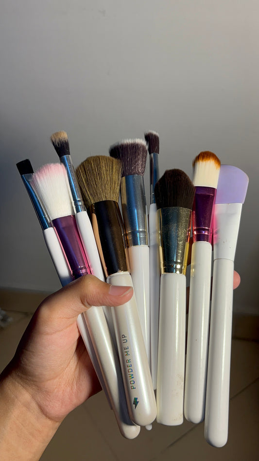Set of 9 Brushes