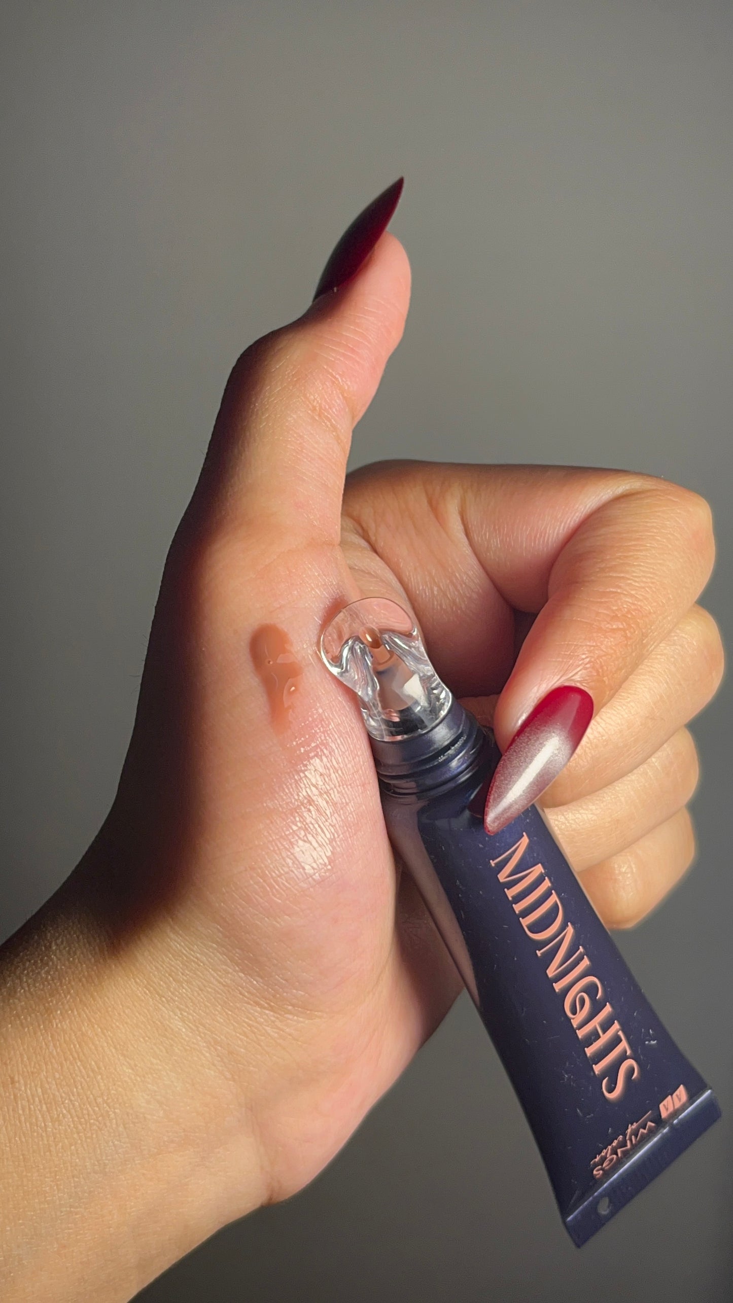 MIDNIGHT LIPGLOSS