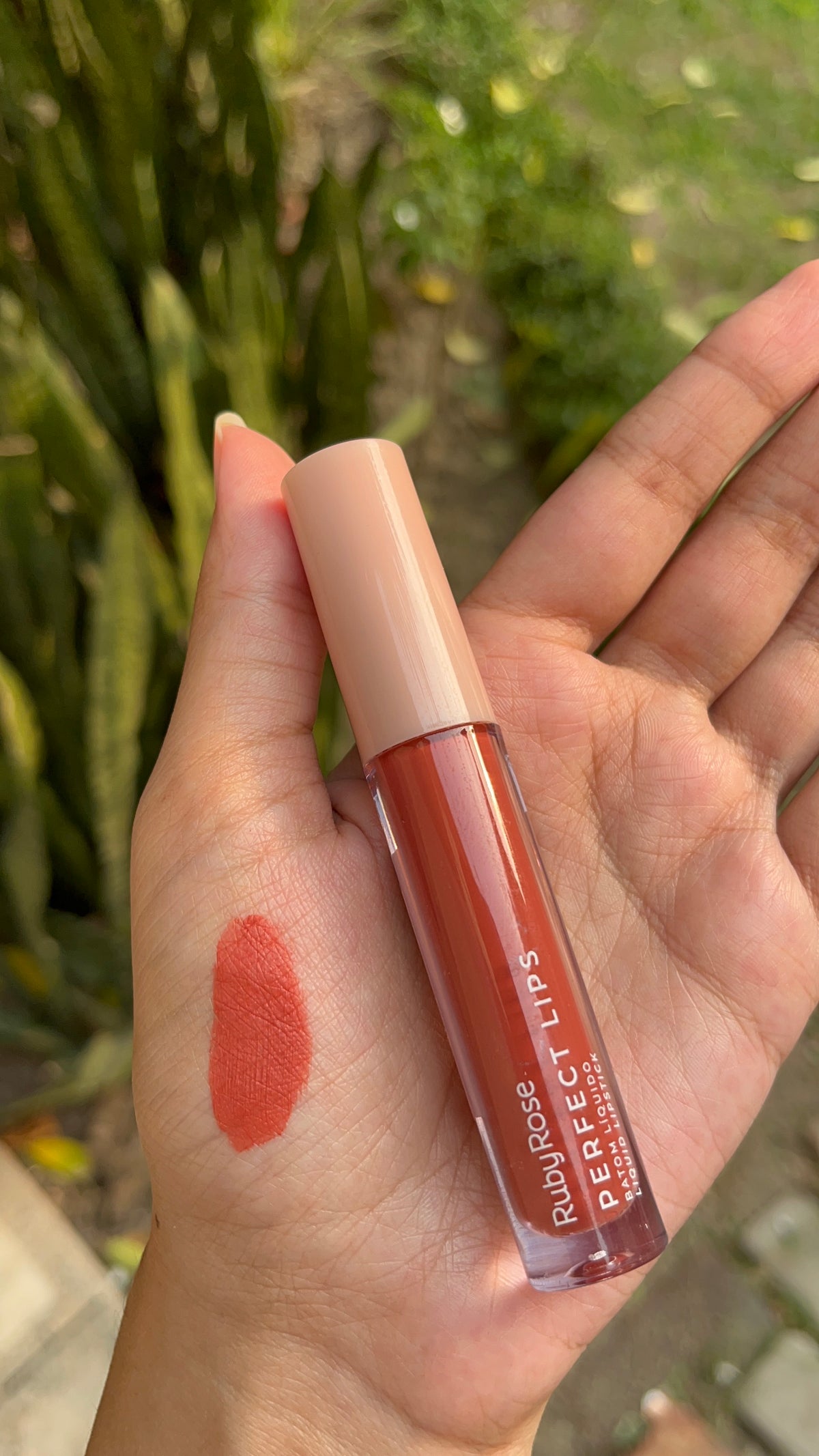 Ruby Rose liquid matte lipstick-02