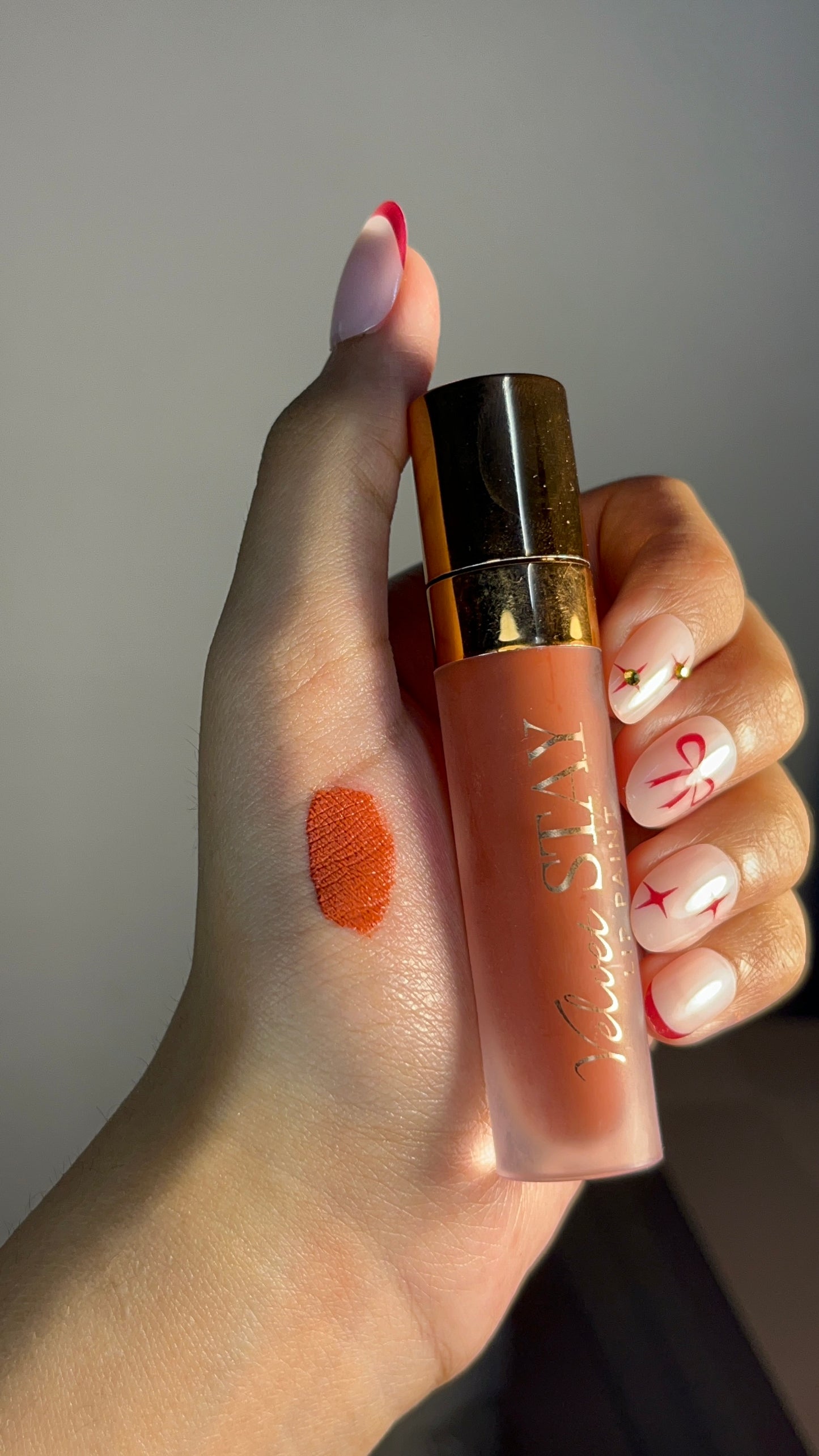 Velvet Stay Liquid Matte lipstick