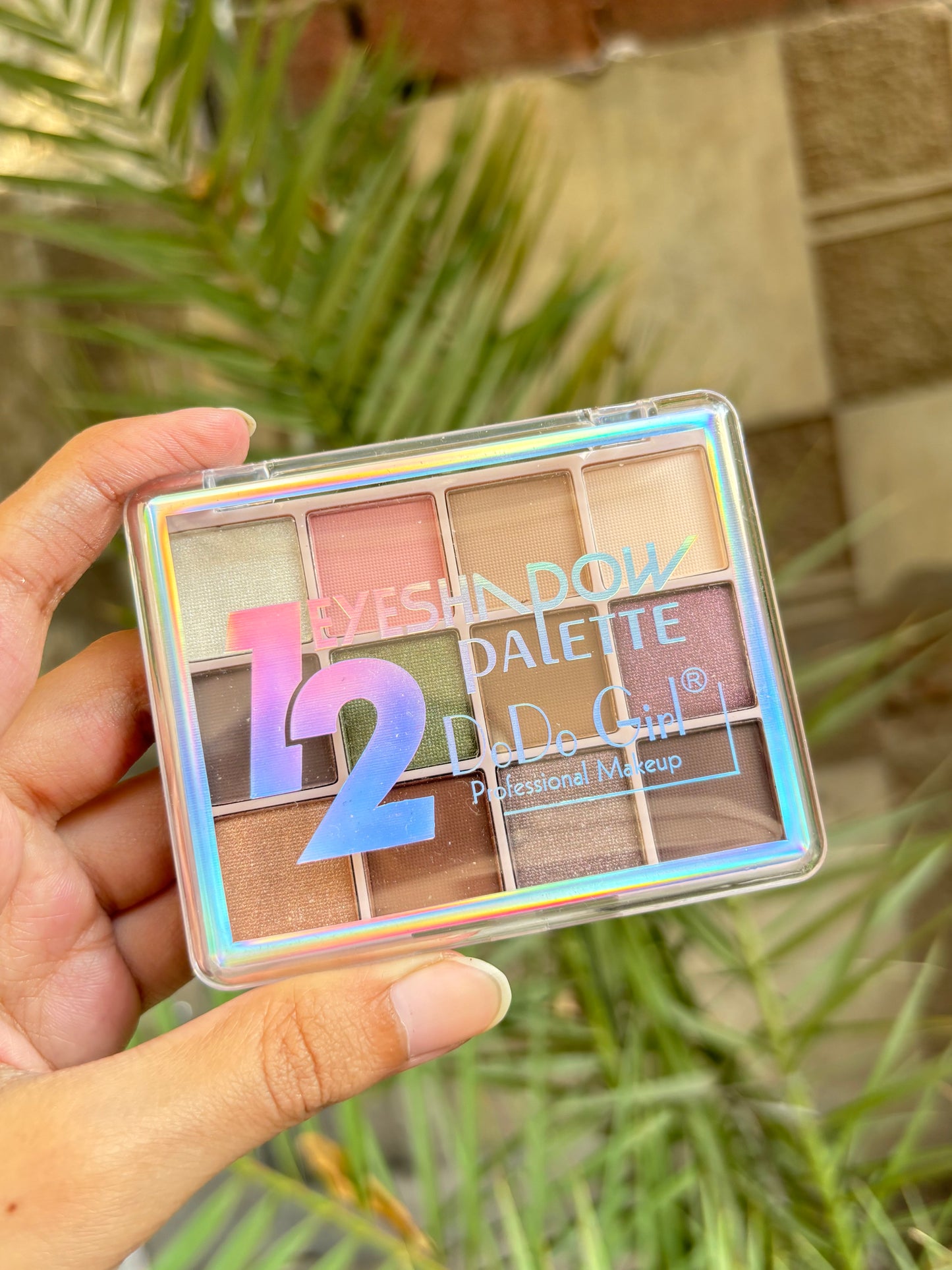 12 Color Eyeshadow Palette