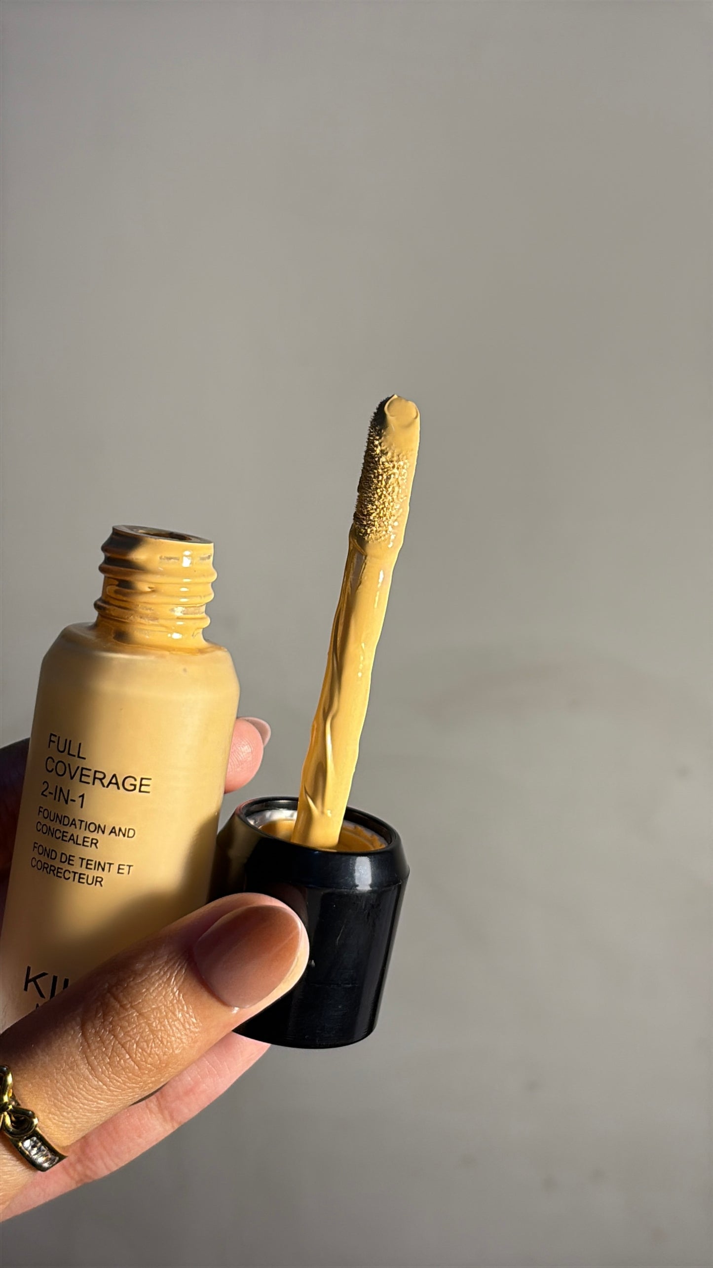FULL COVERAGE 2-in-1 Foundation