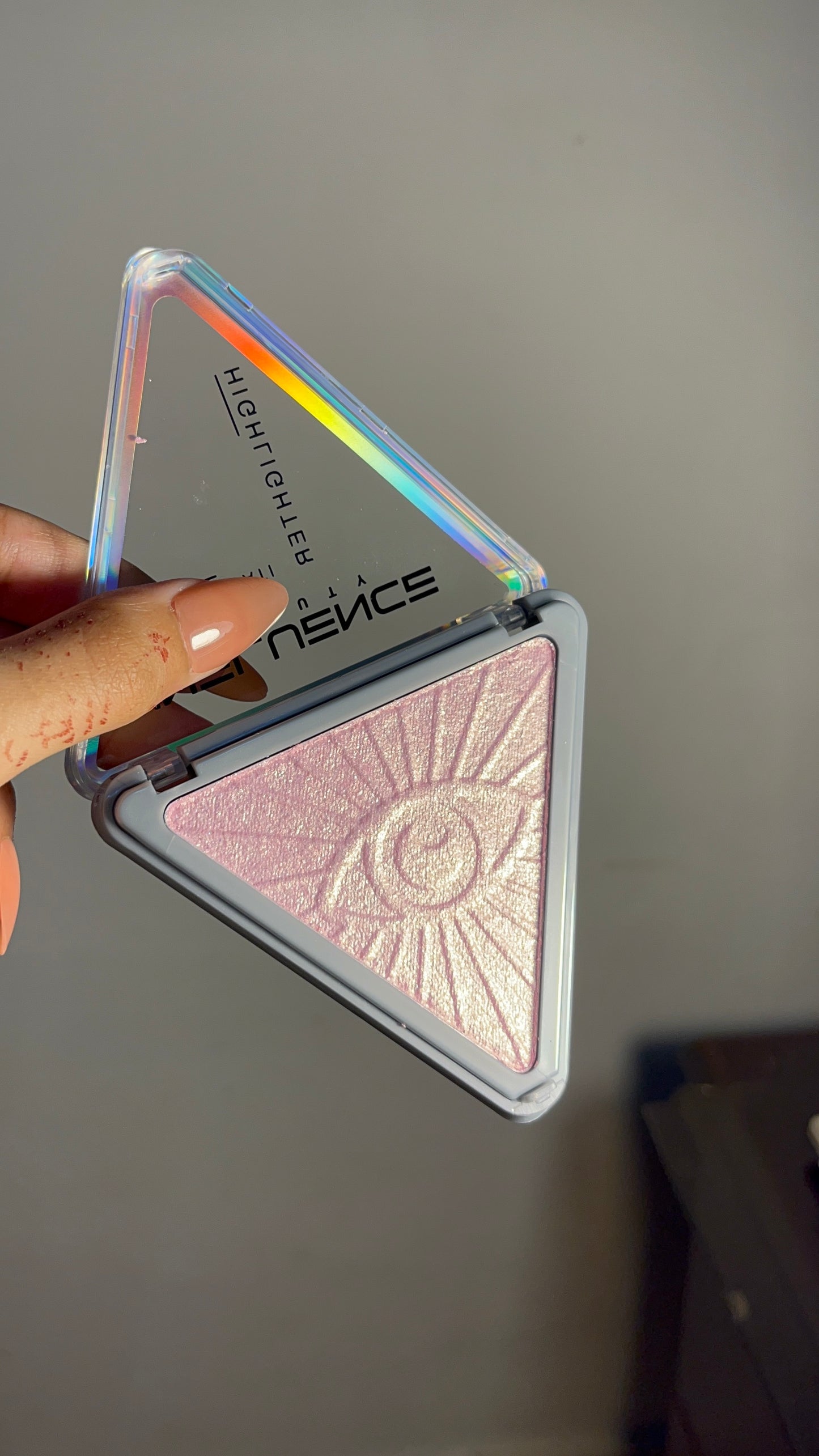 INFLUENCE Highlighter