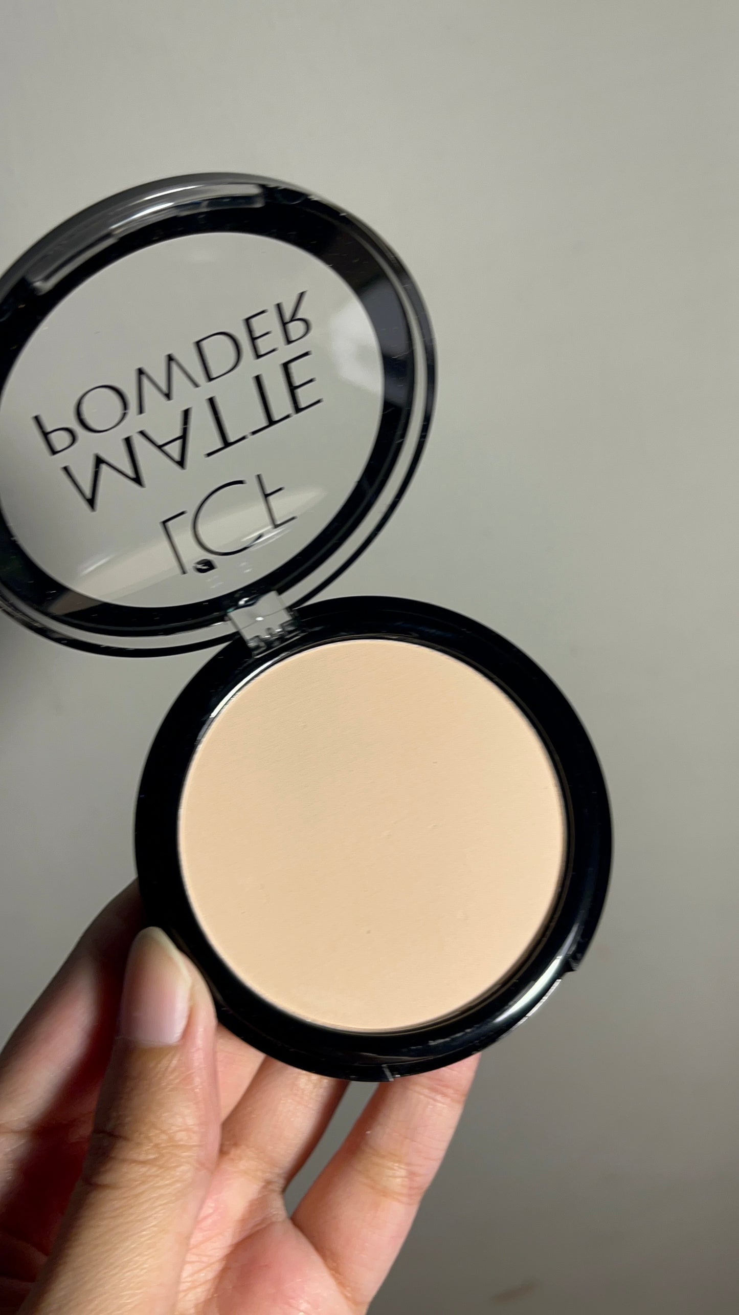 Compact Matte Powder