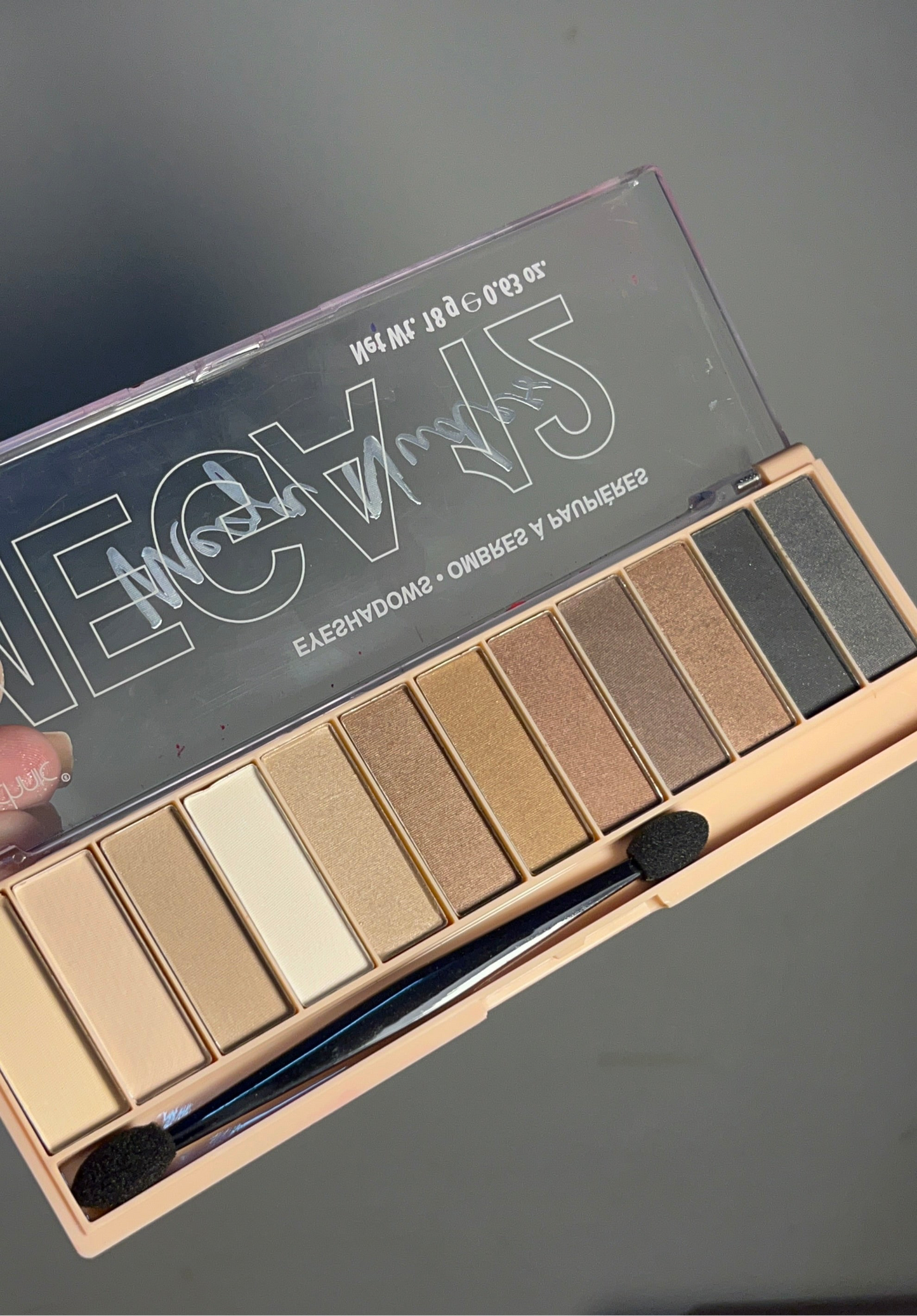 NUDE Eyeshadow Palette