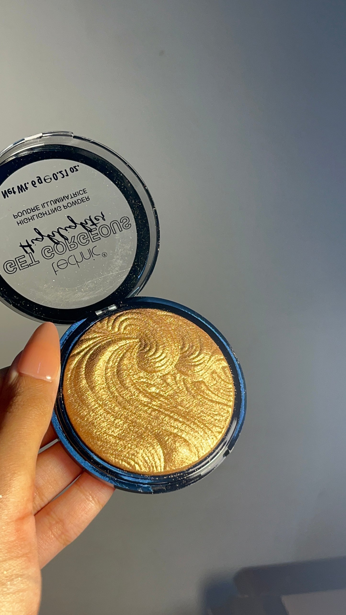 Technicc Gold Highlighter