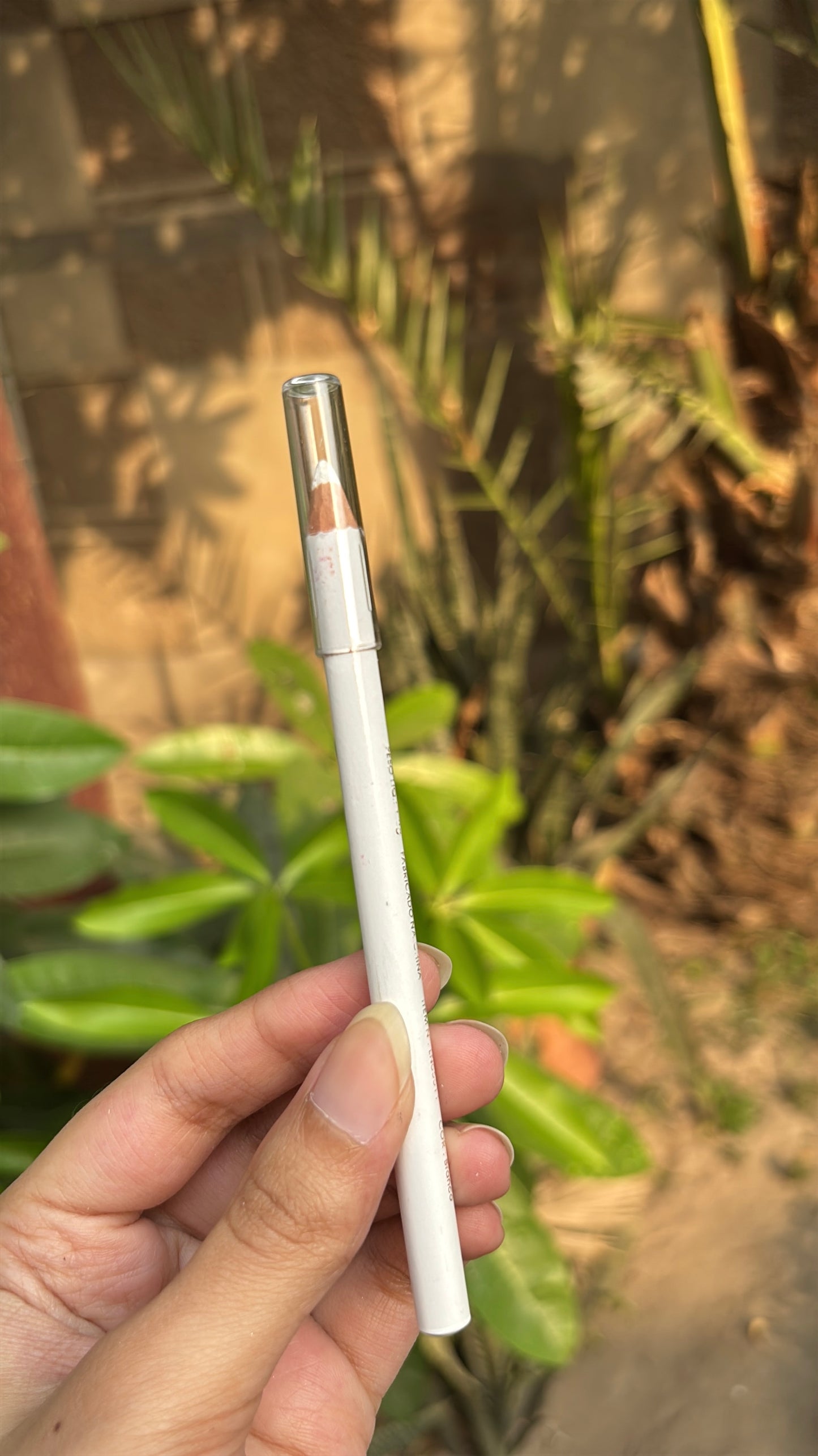 White Eyepencil