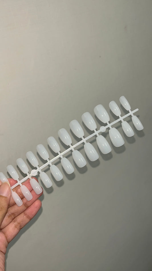Nails white-082