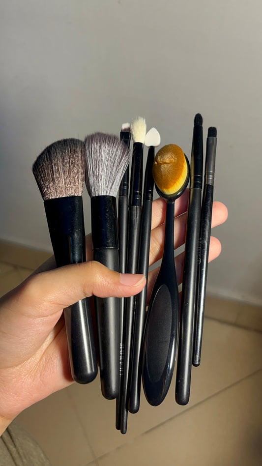 Set of 8 Brushes