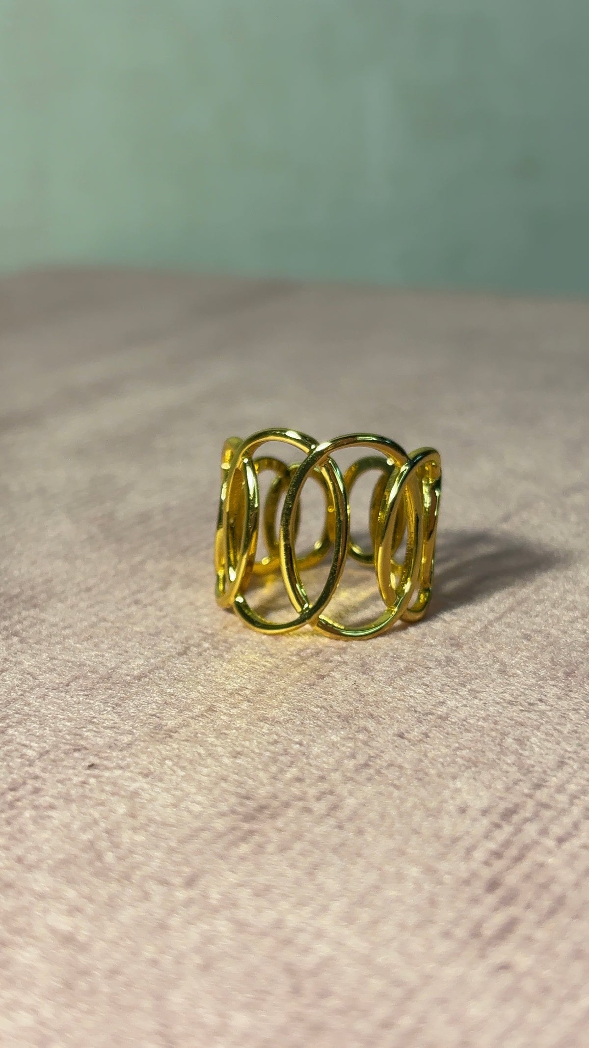 Oval Ring