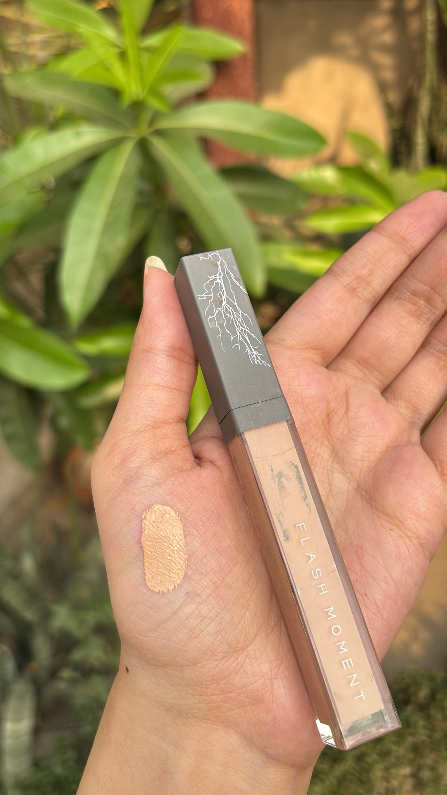 Flash Moment Concealer