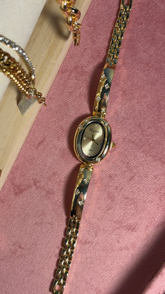 Aesthetic Vintage Sparkle Oval Gold