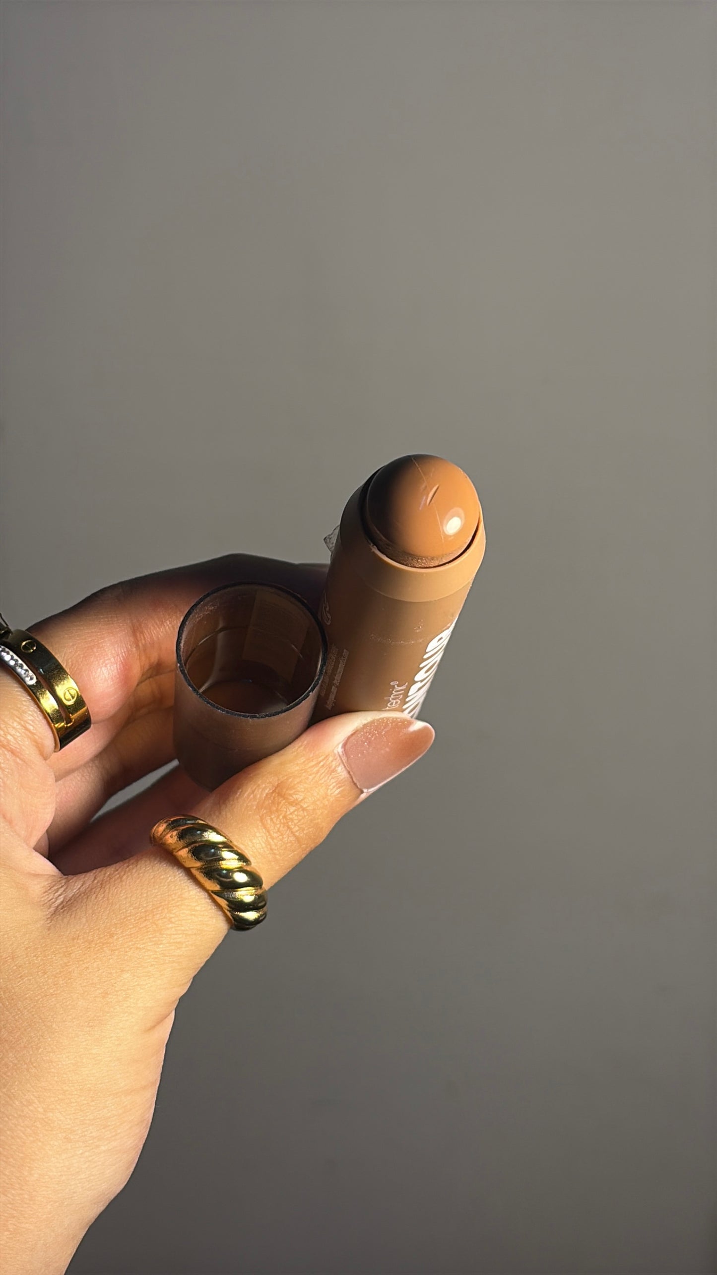 Contour Stick