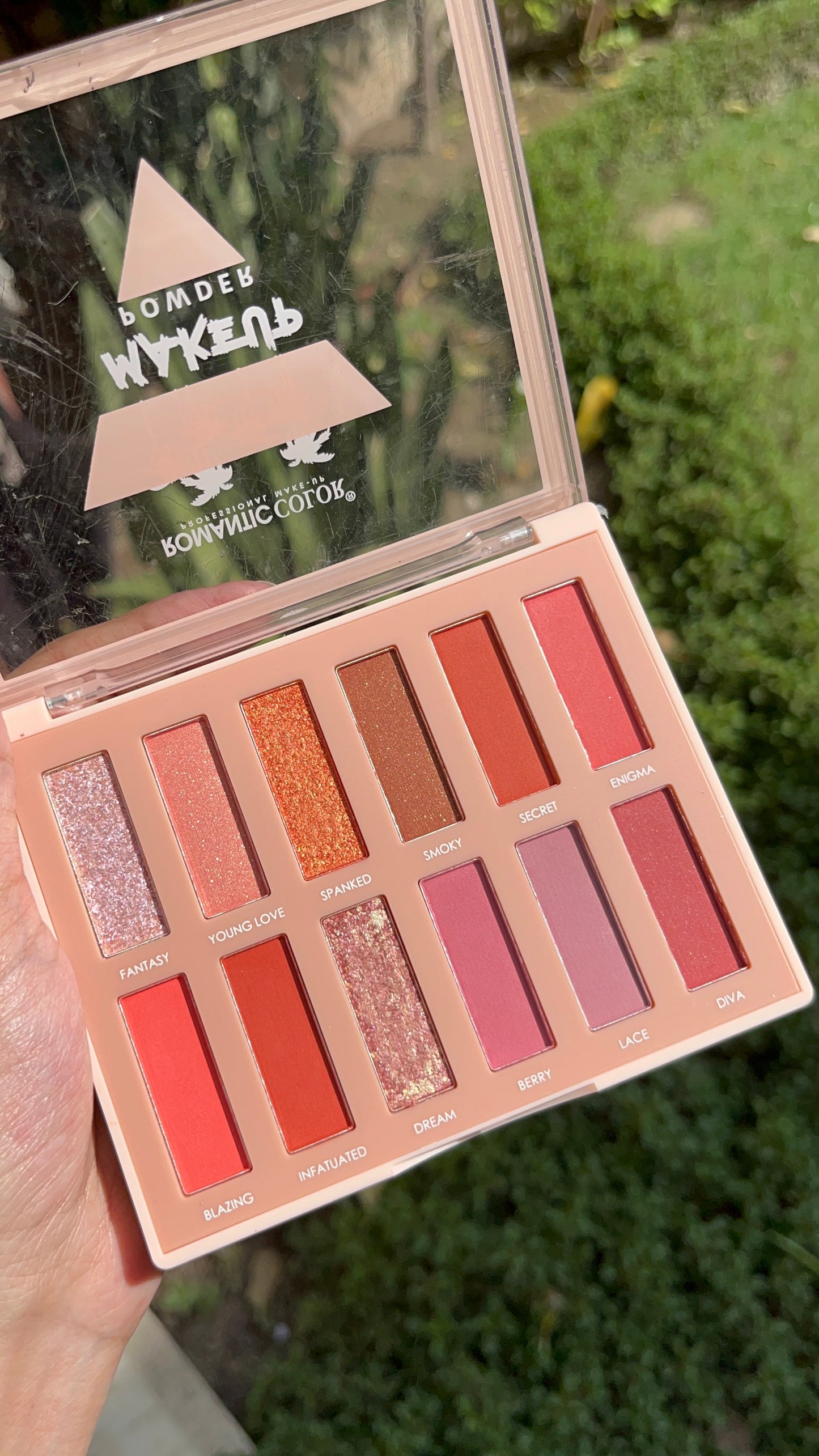 Eyeshadow palette