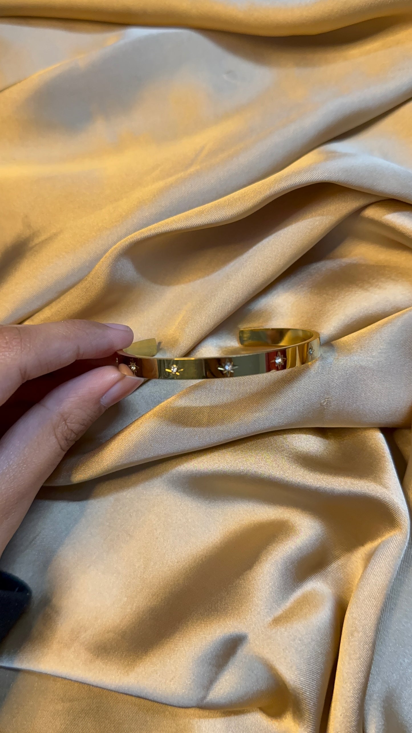 Star Hand Cuff