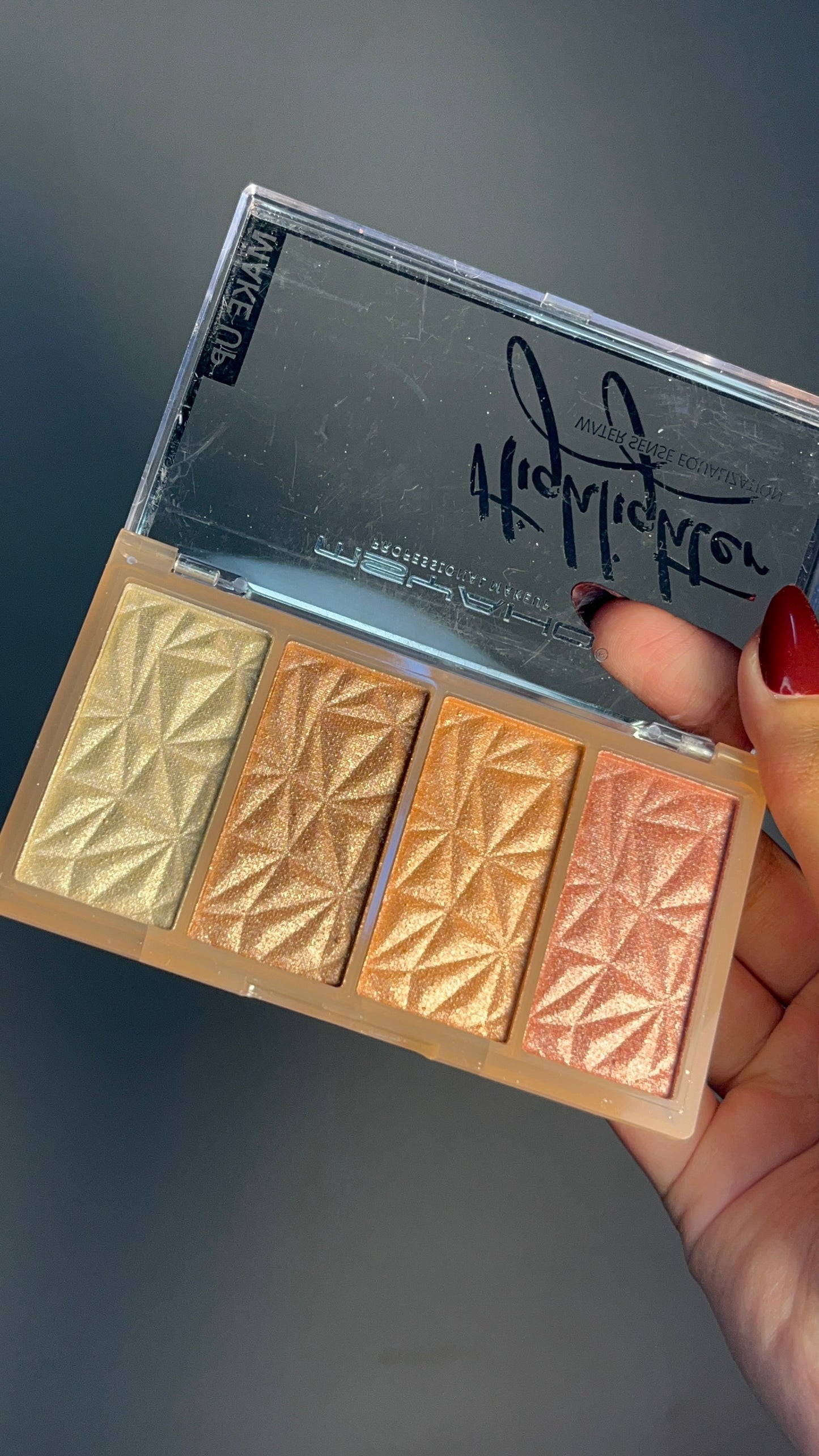 4 Color Highlighter Palette