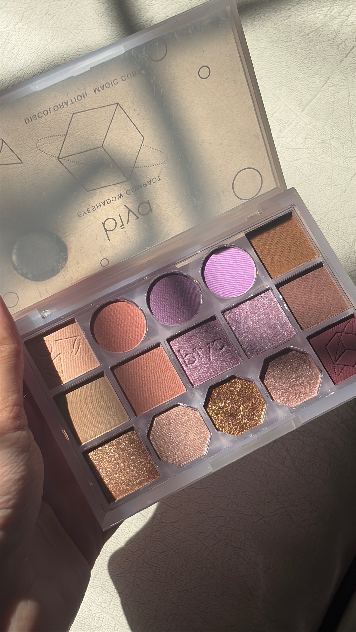 Biyaa Eyeshadow palette
