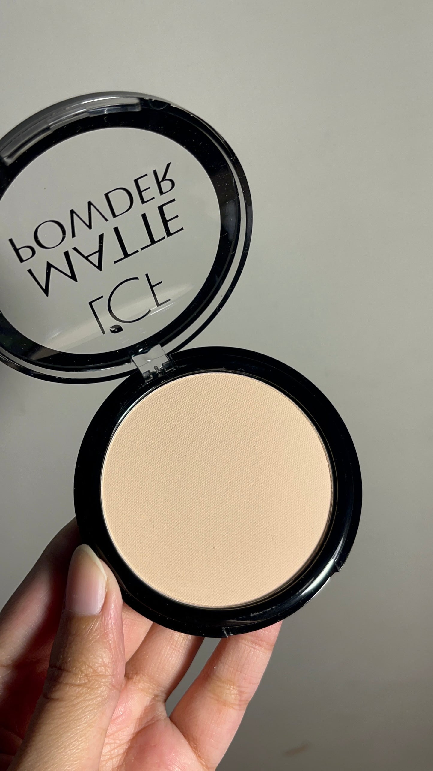 Compact Matte Powder