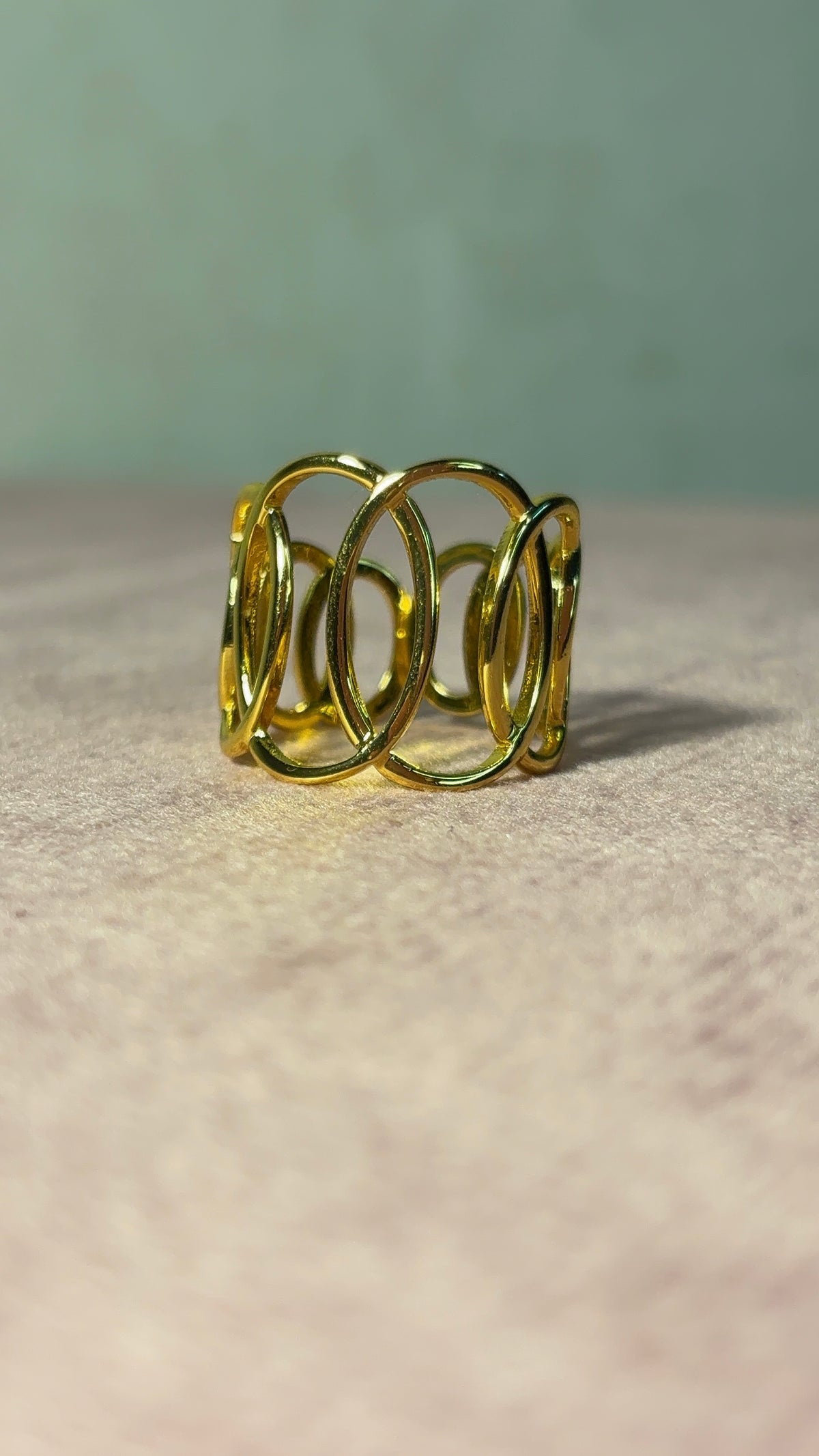 Oval Ring