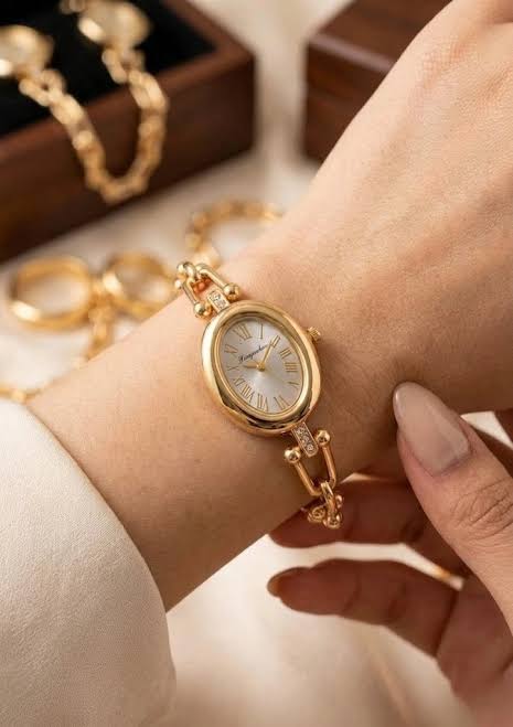 Oval Gold Adjustable Link Watch - Graphite