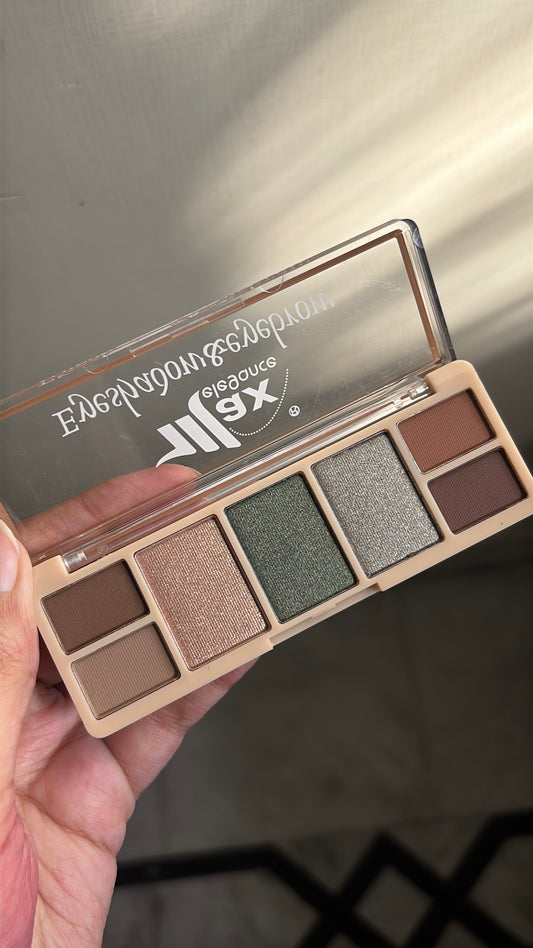 Eyeshadow and Highlighter Palettes-01
