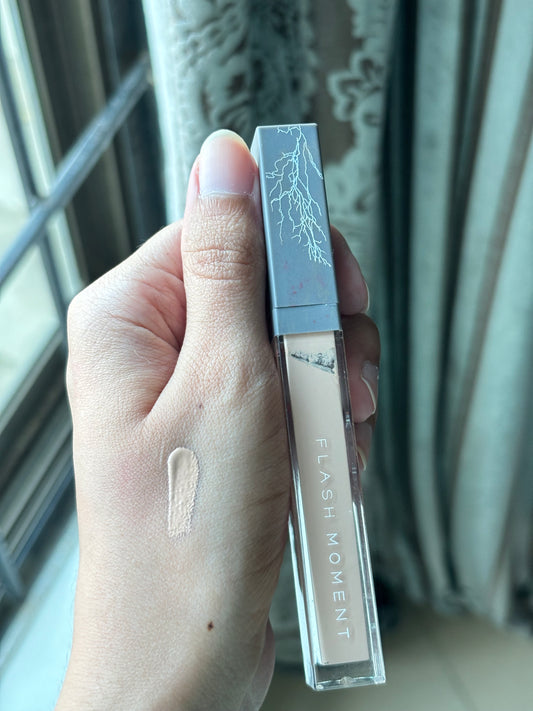 Flash Moment Liquid Concealer