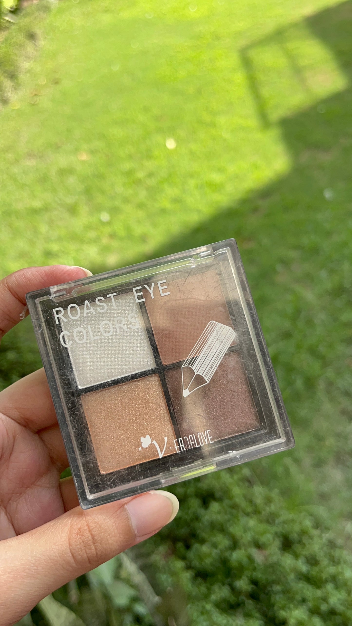4 Color Eyeshadow palette